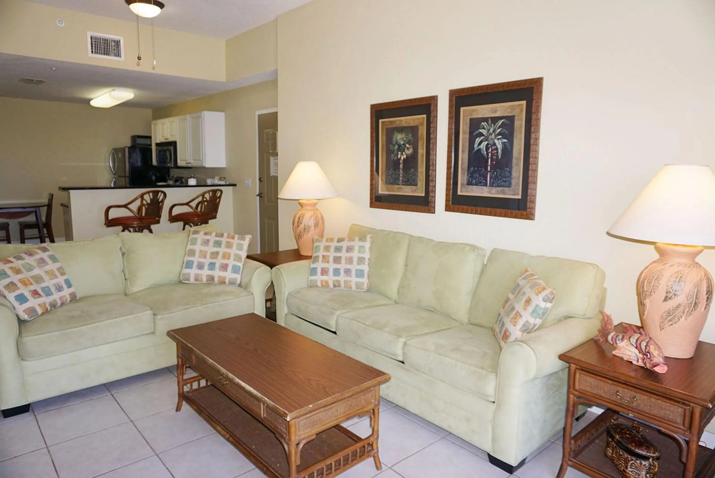 Living room in Madeira Bay Resort II by Travel Resort Services