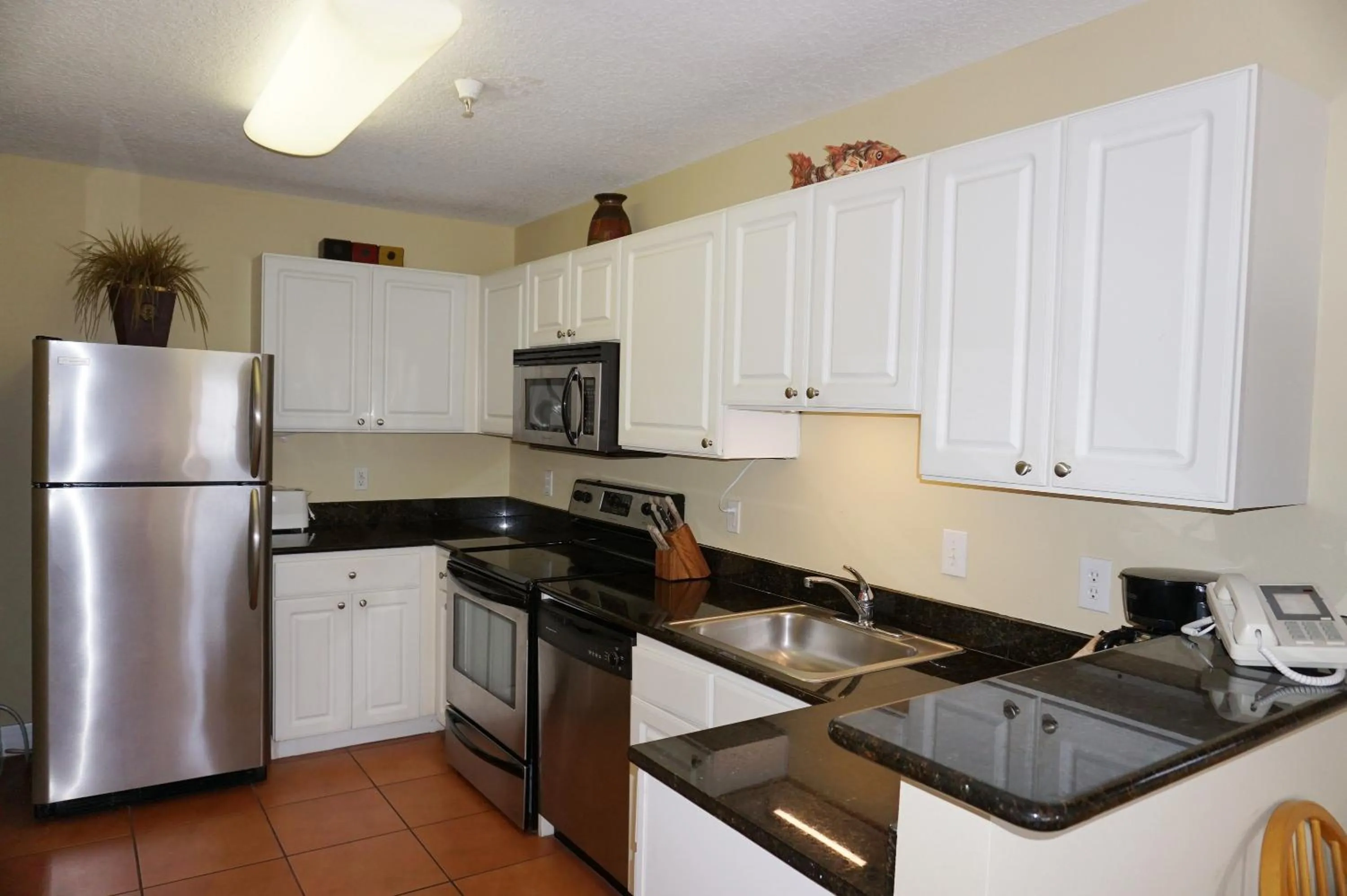 Kitchen or kitchenette in Madeira Bay Resort II by Travel Resort Services