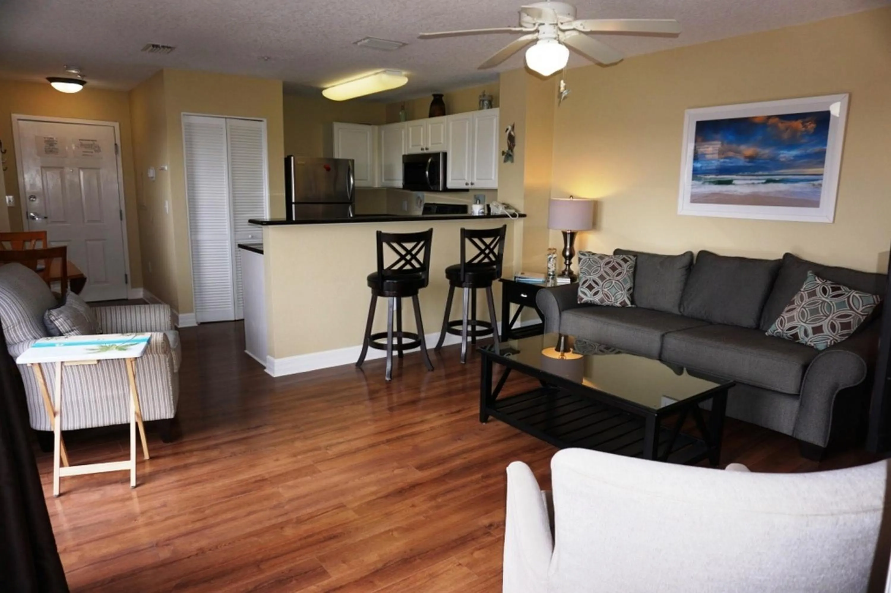 Living room in Madeira Bay Resort II by Travel Resort Services