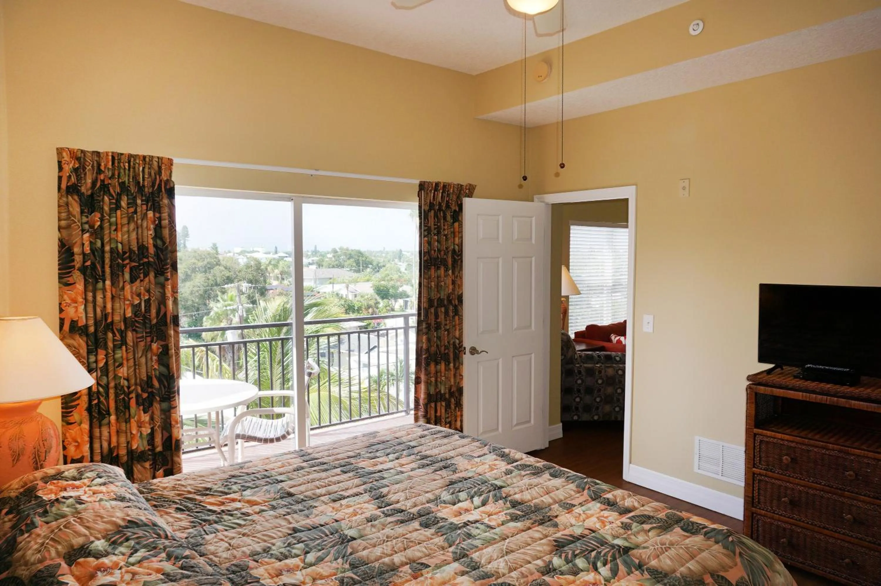 Bedroom, Bed in Madeira Bay Resort II by Travel Resort Services