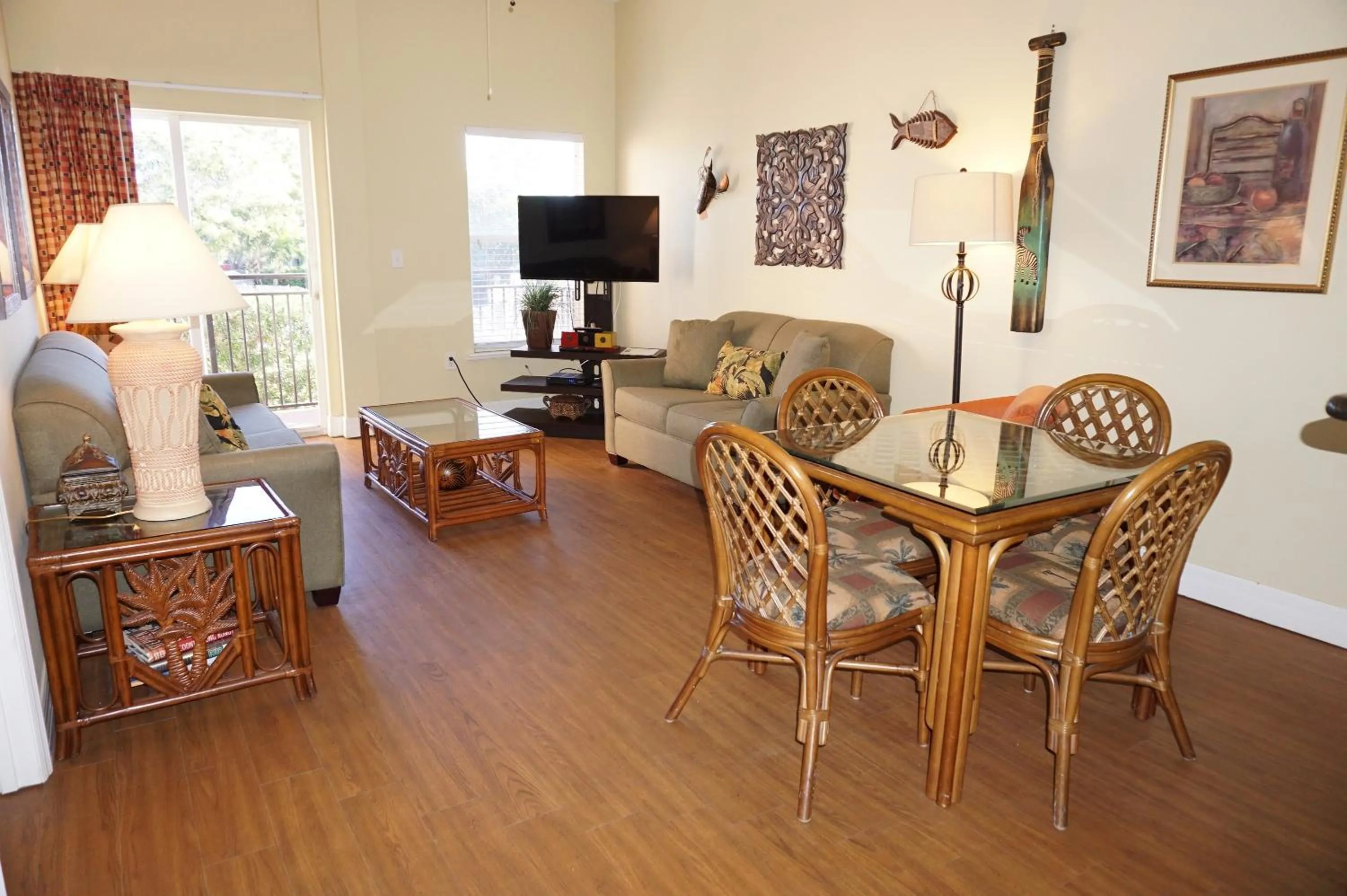 Living room in Madeira Bay Resort II by Travel Resort Services