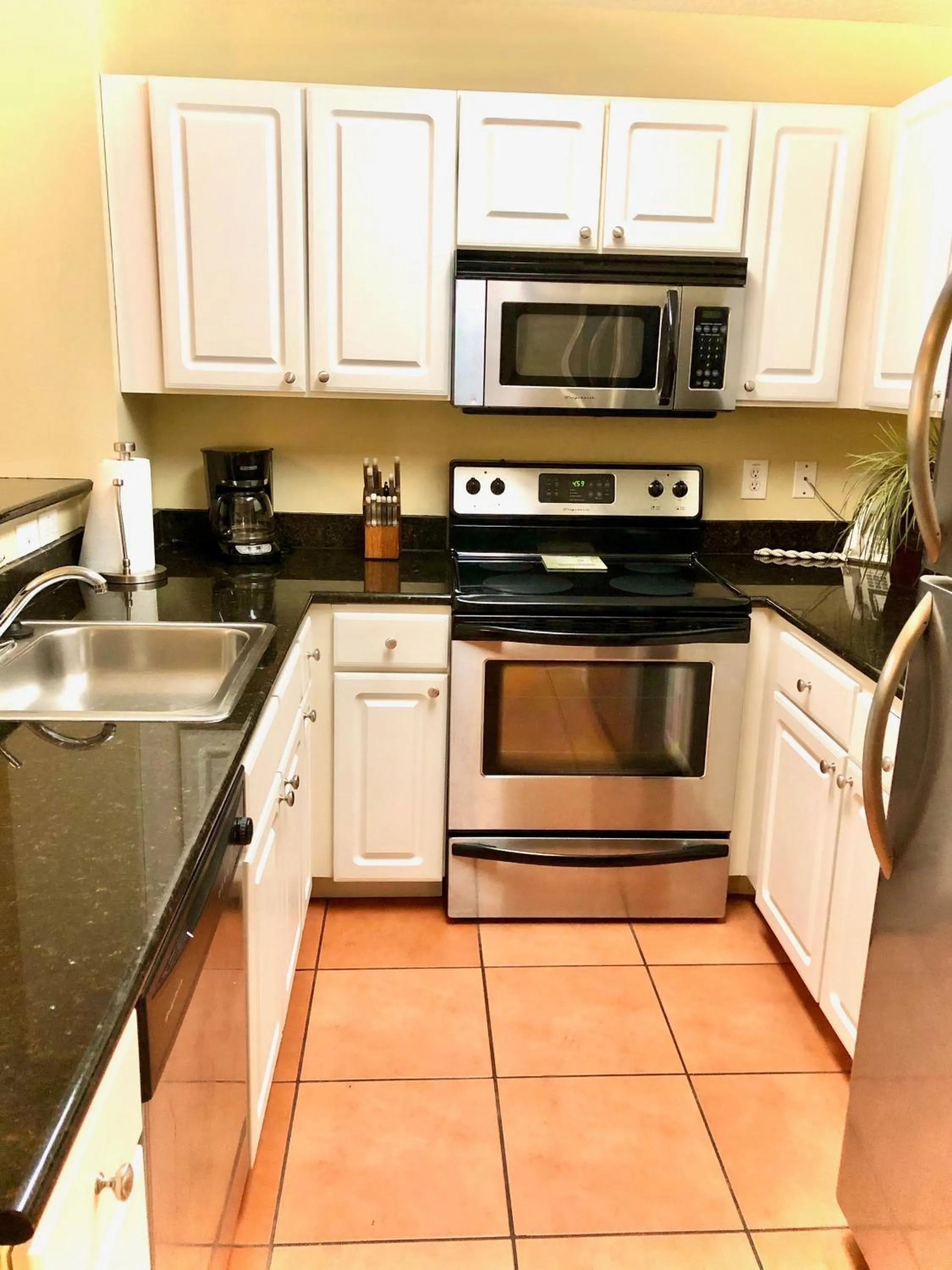 Kitchen or kitchenette in Madeira Bay Resort II by Travel Resort Services