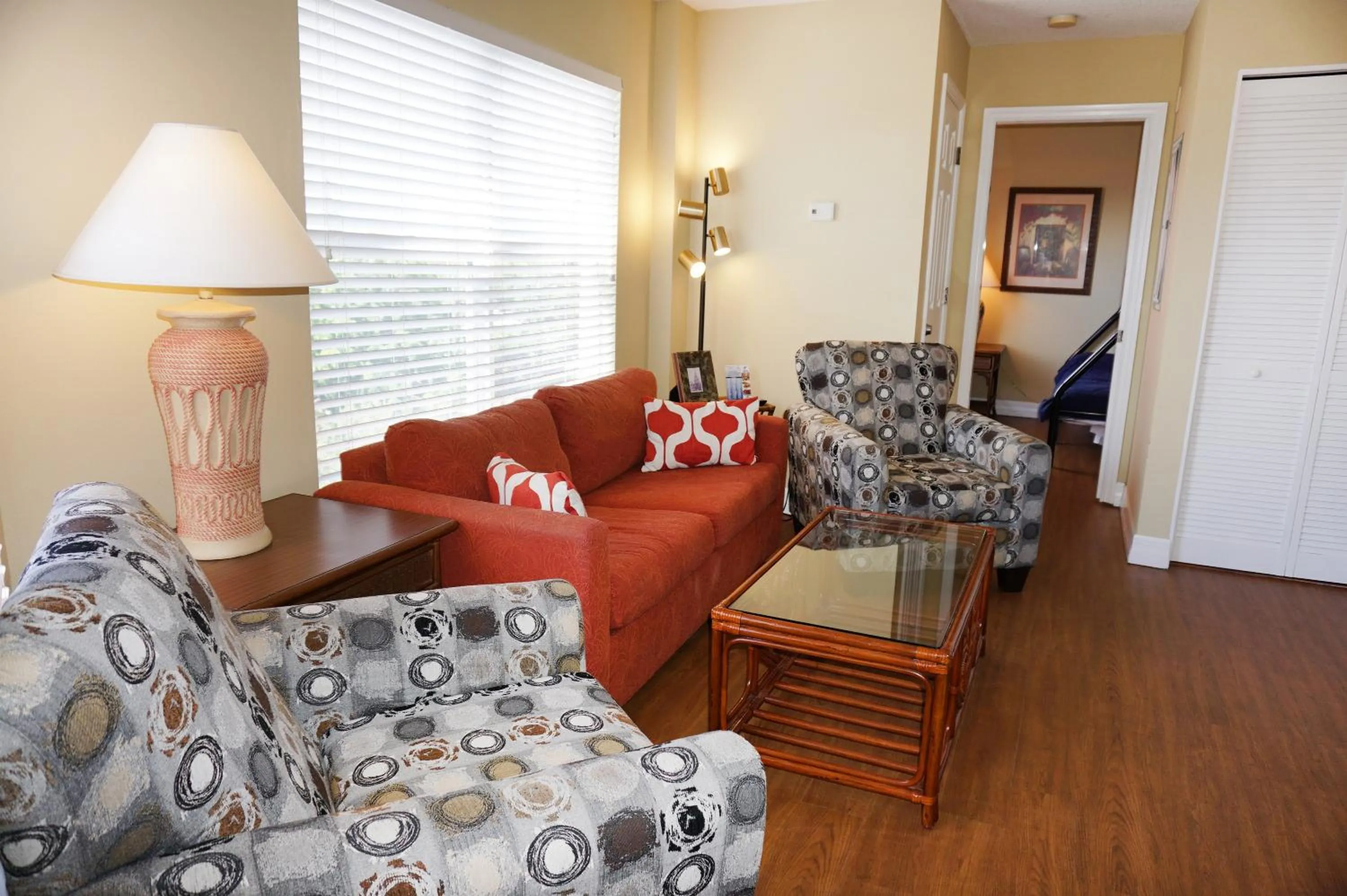 Living room in Madeira Bay Resort II by Travel Resort Services