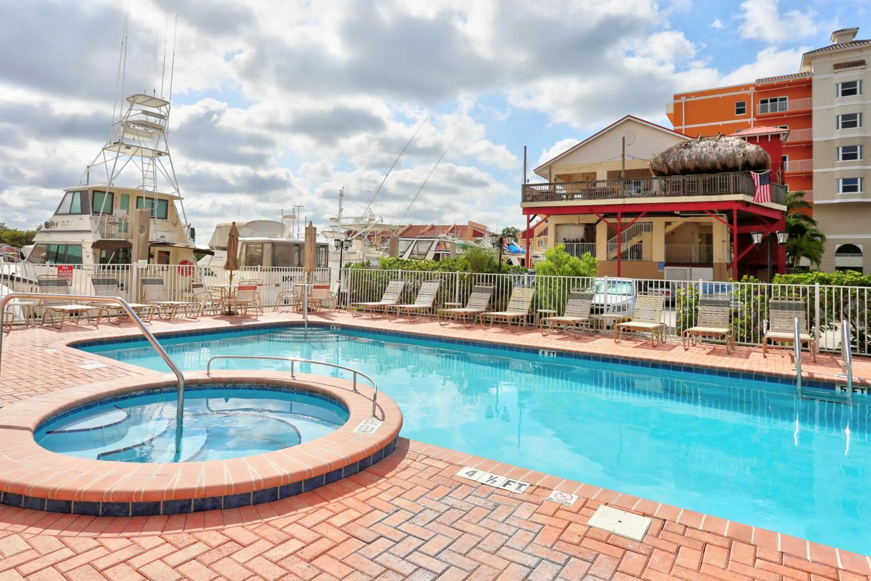 Swimming pool in Madeira Bay Resort II by Travel Resort Services