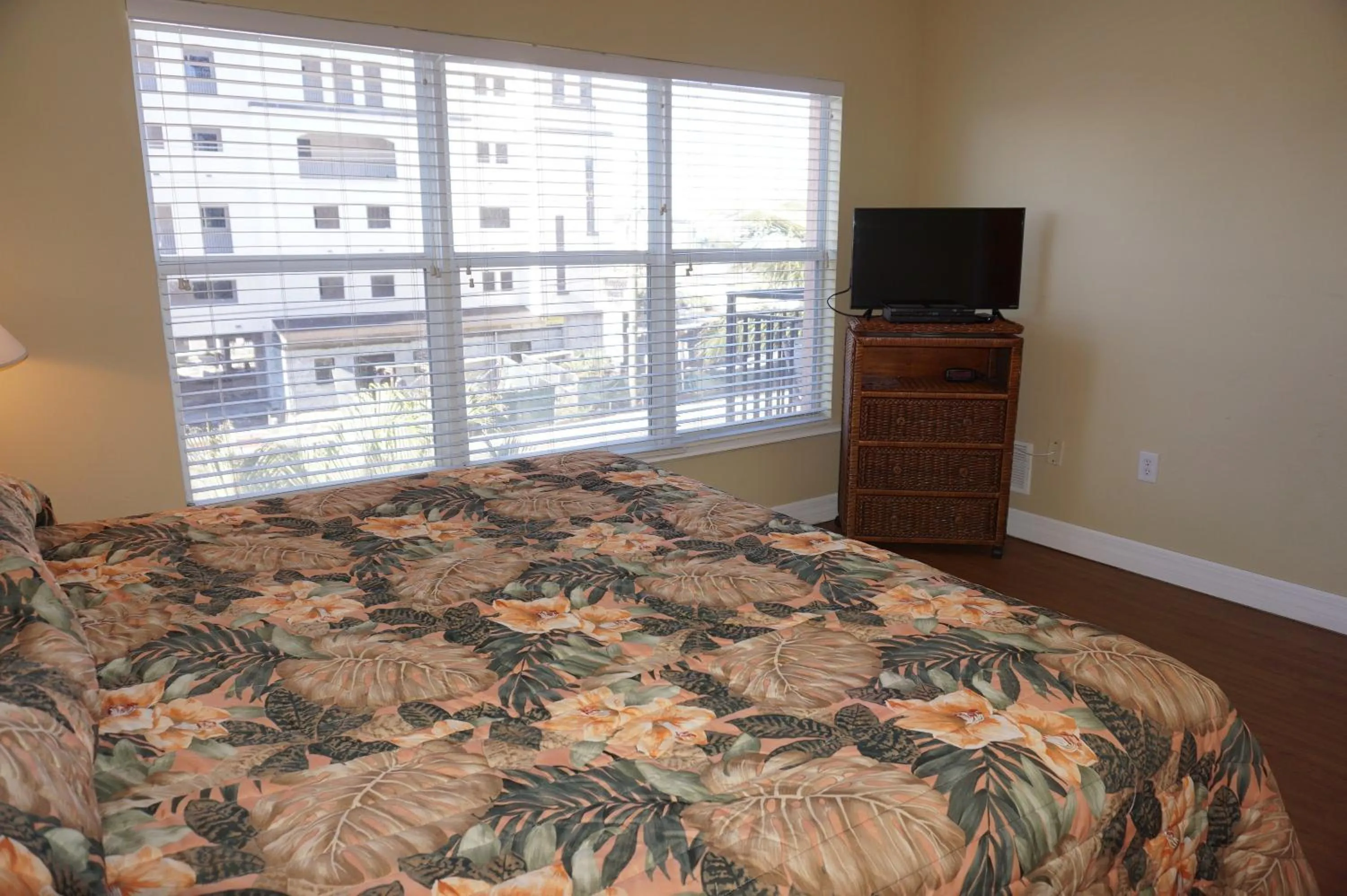 Bedroom, Bed in Madeira Bay Resort II by Travel Resort Services