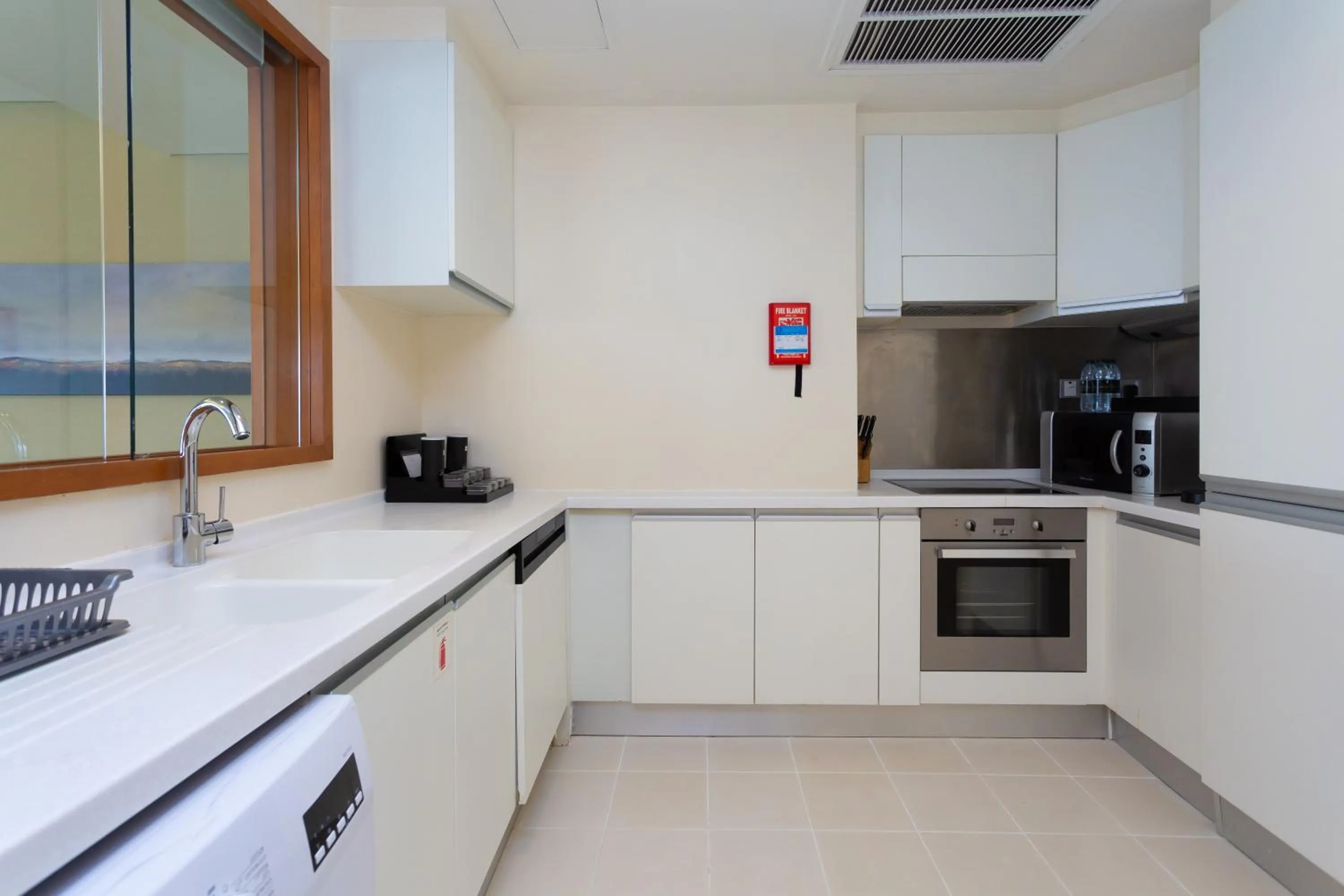 Kitchen or kitchenette in Westminster Dubai Mall