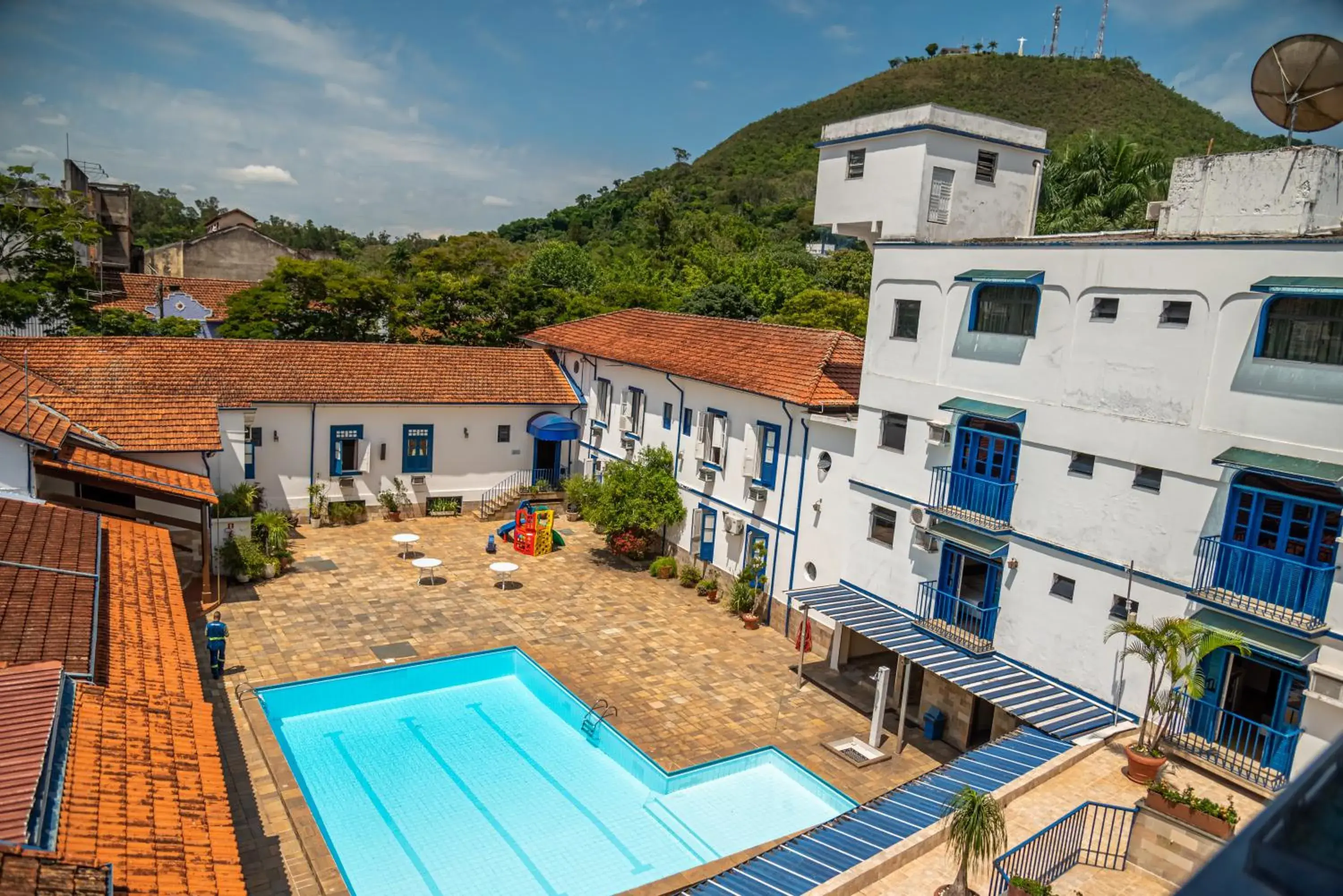 Swimming pool in VOA Hotel Caxambu Swimming pool in VOA Hotel Caxambu