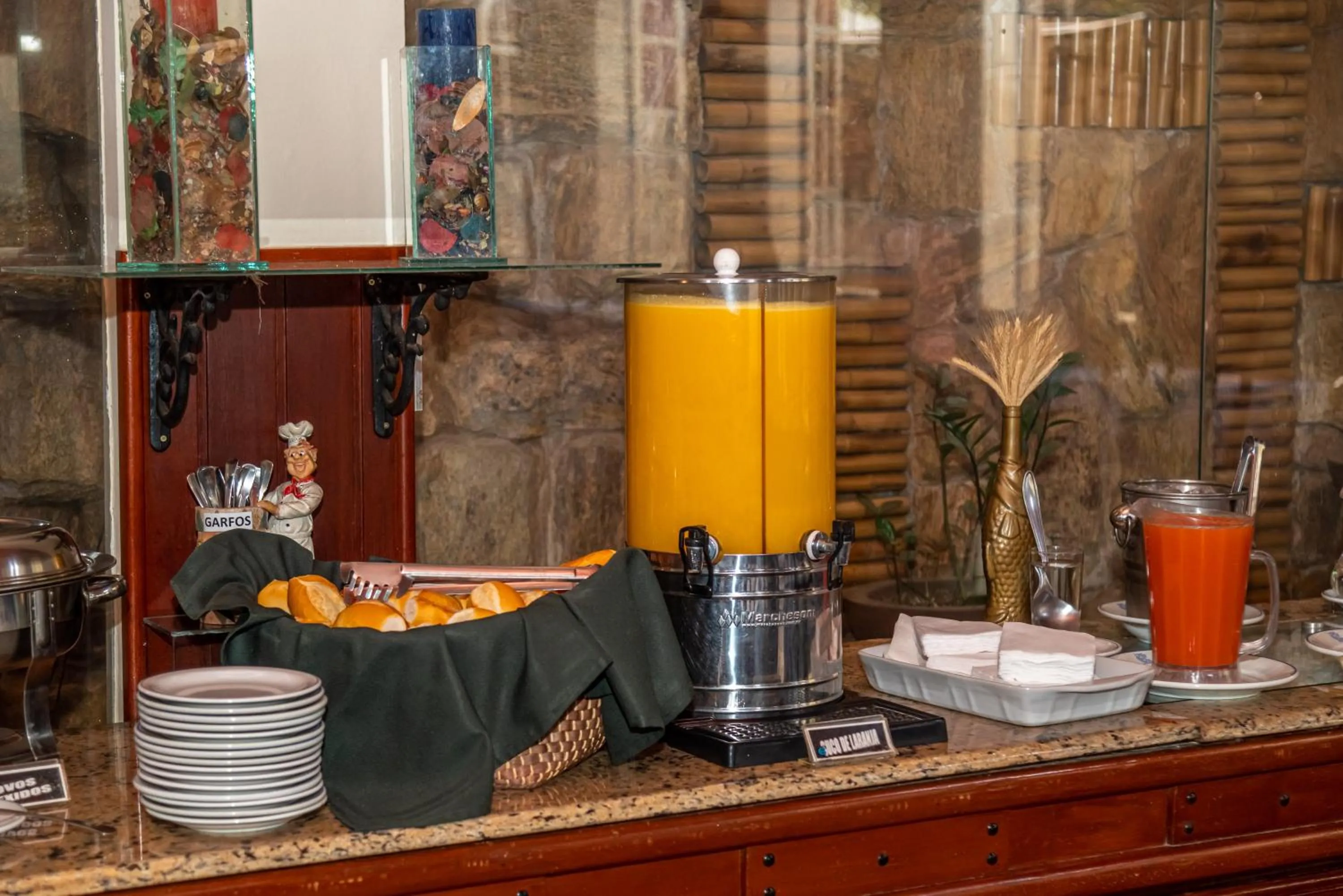 Buffet breakfast in VOA Hotel Caxambu