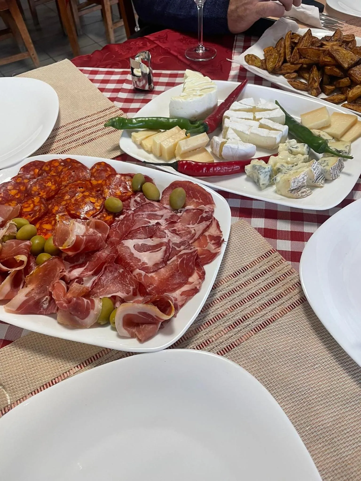 Food in KM 80 Restaurant & Hotel