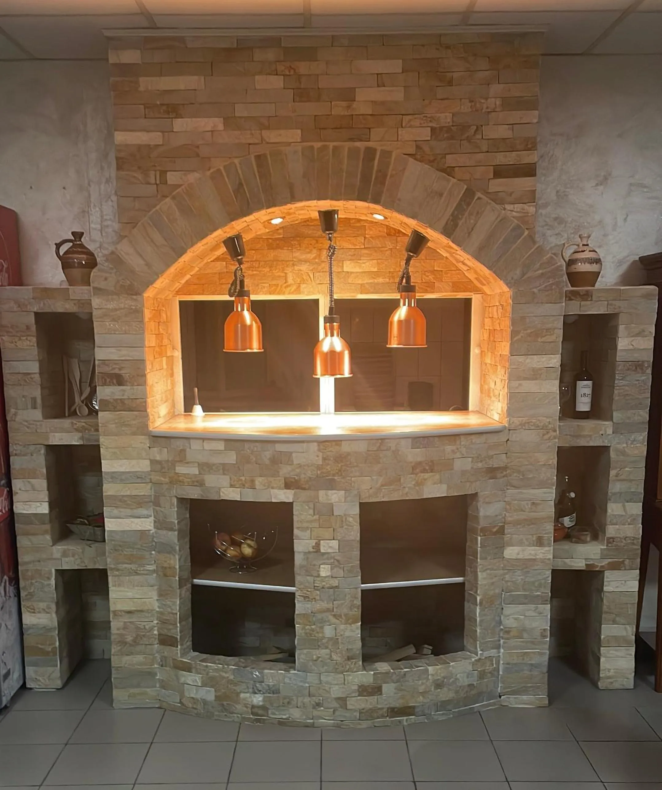 Property building in KM 80 Restaurant & Hotel