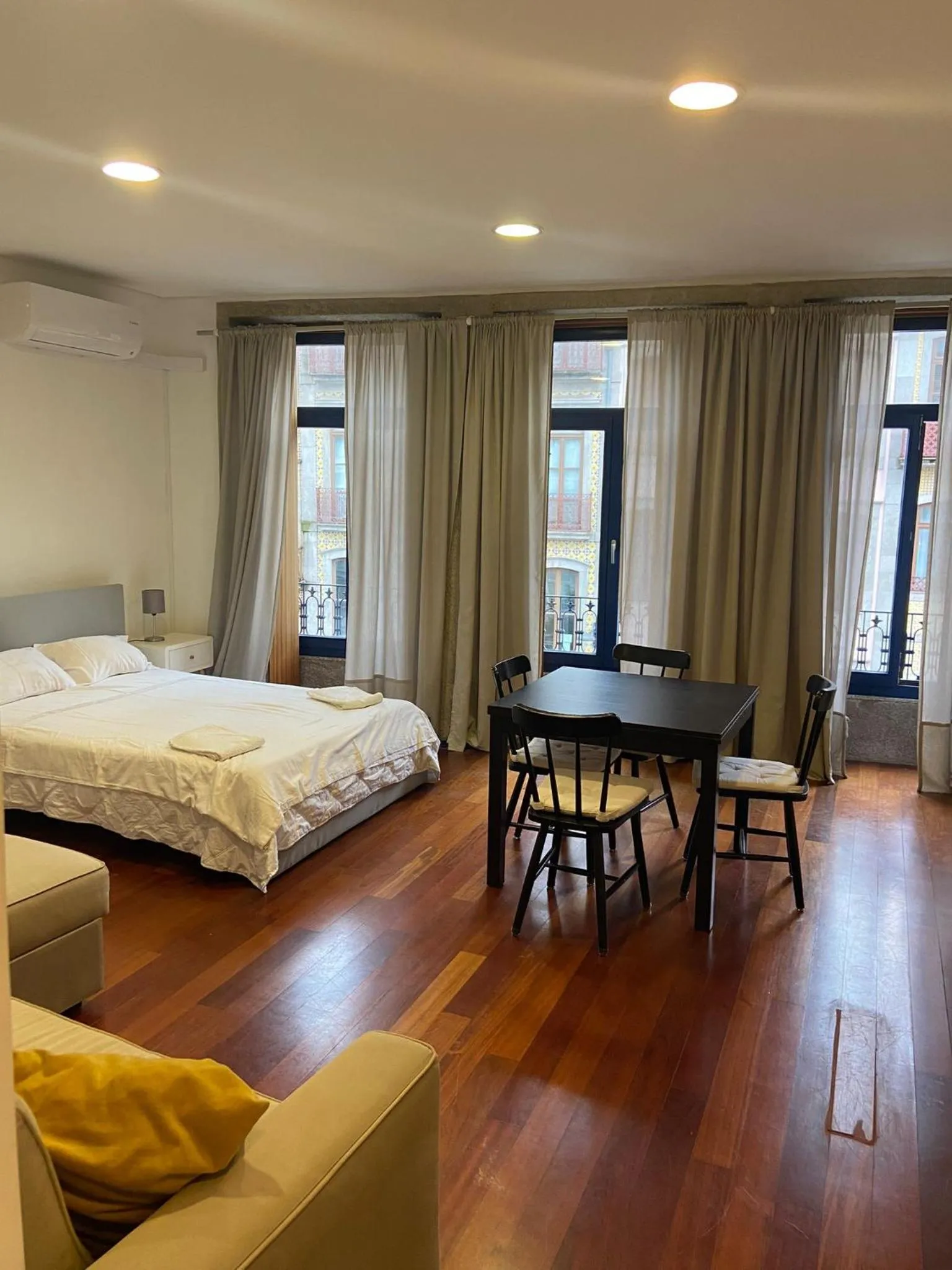 Living room, Bed in Sao Bento Studio