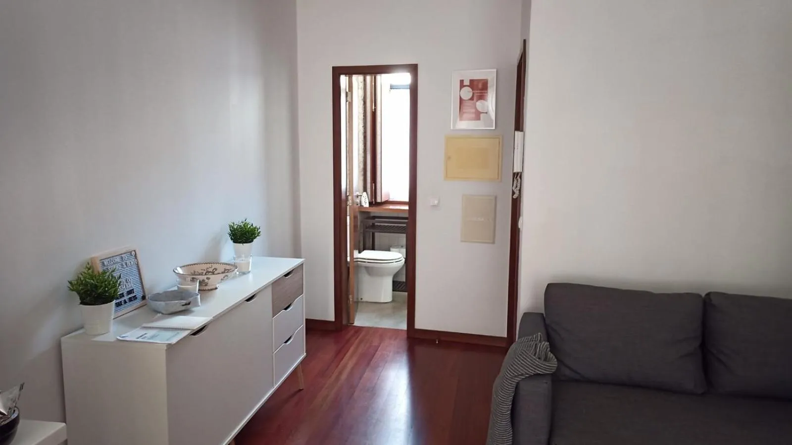 Toilet in Sao Bento Studio