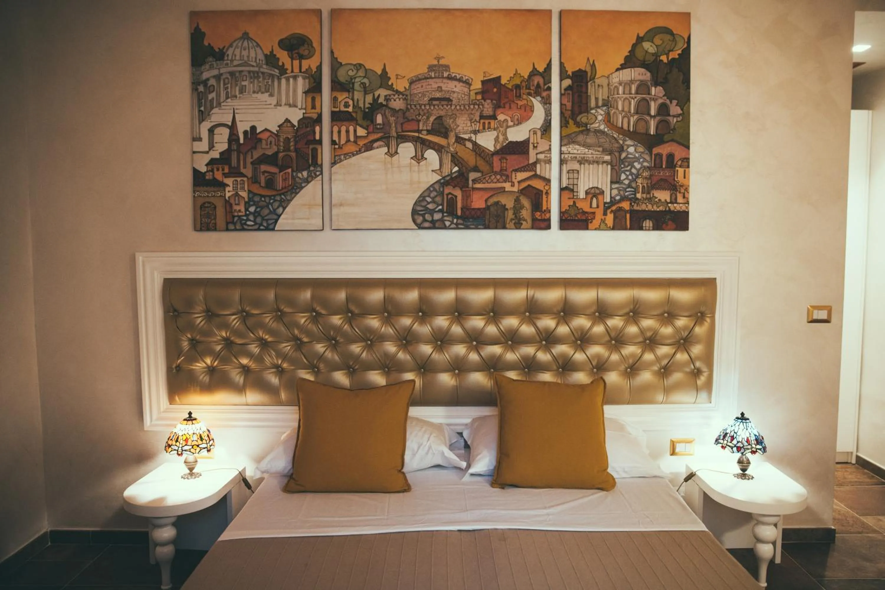 Bed in Lighthouse Suites Trastevere