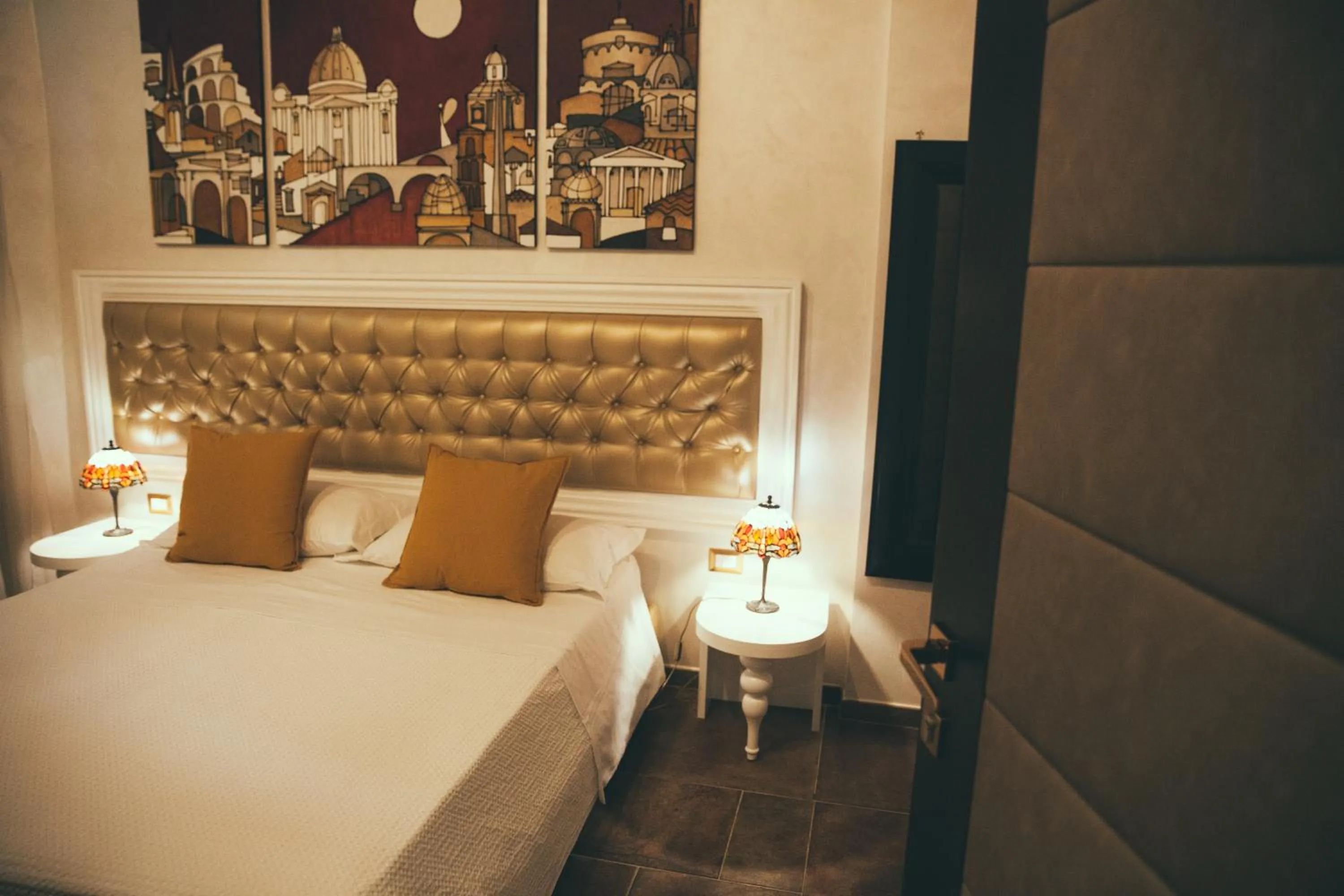 Bed in Lighthouse Suites Trastevere