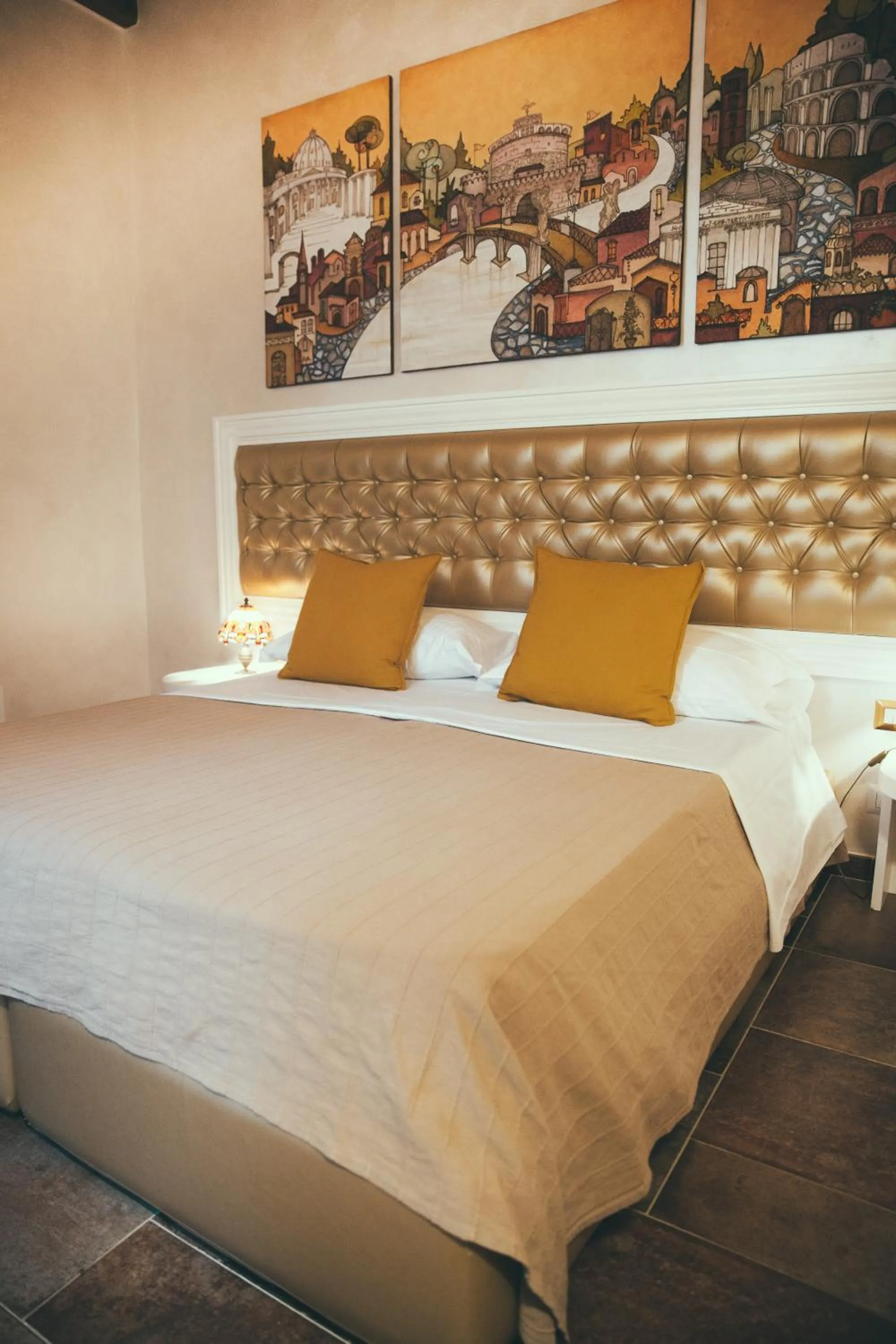 Bed in Lighthouse Suites Trastevere