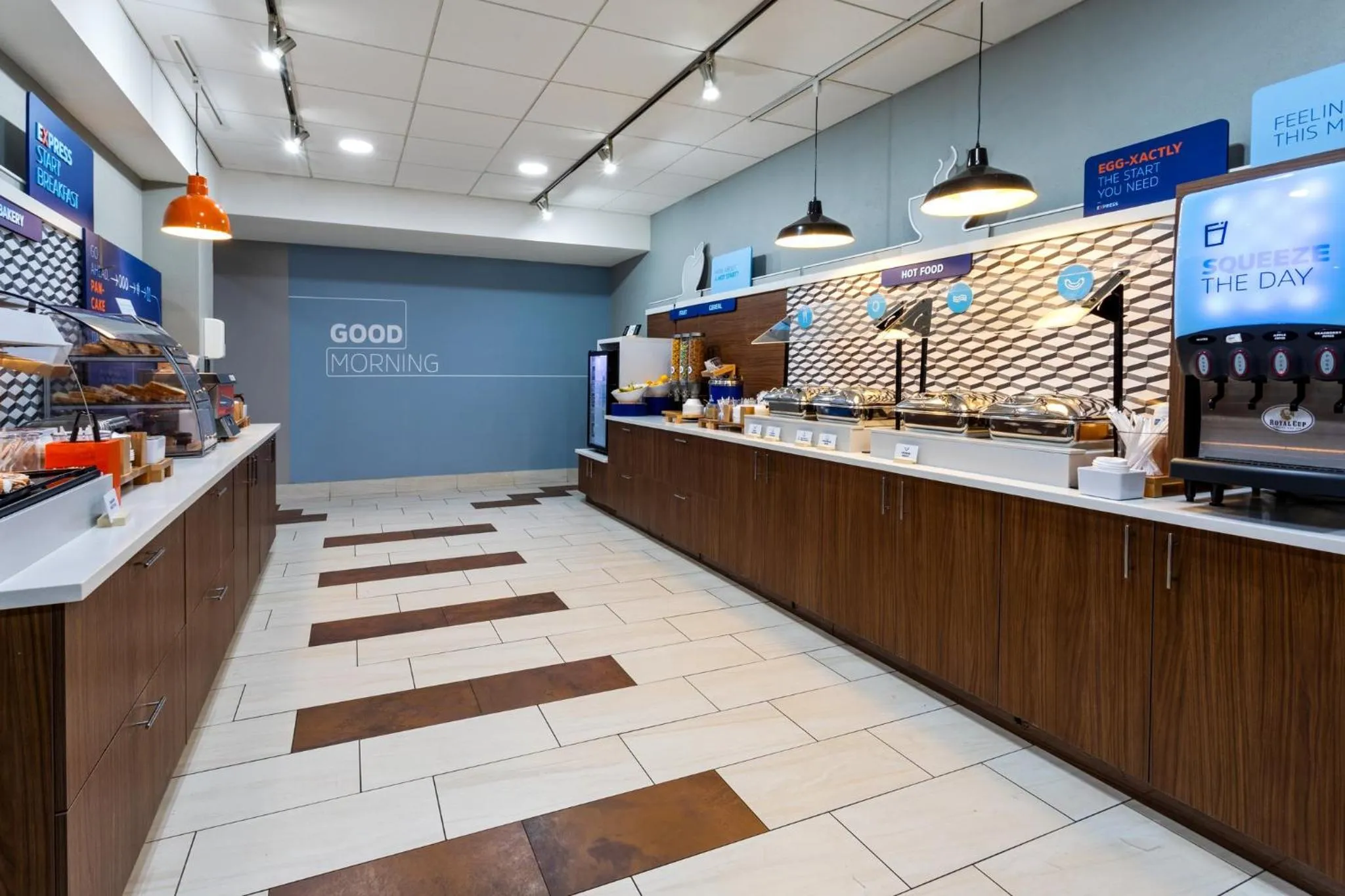 Breakfast in Holiday Inn Express - New Albany