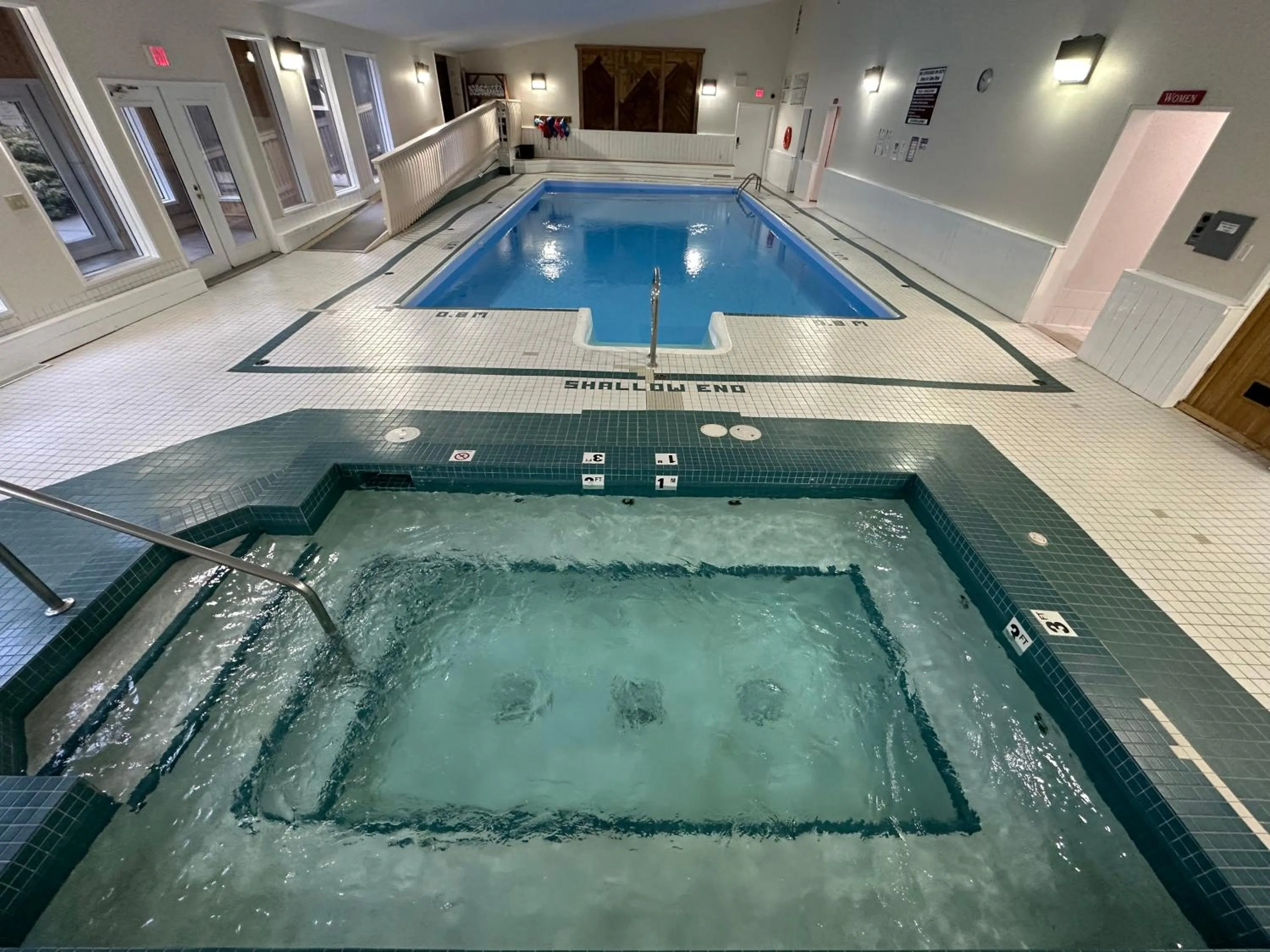 Hot Tub in Banff Gate Mountain Resort
