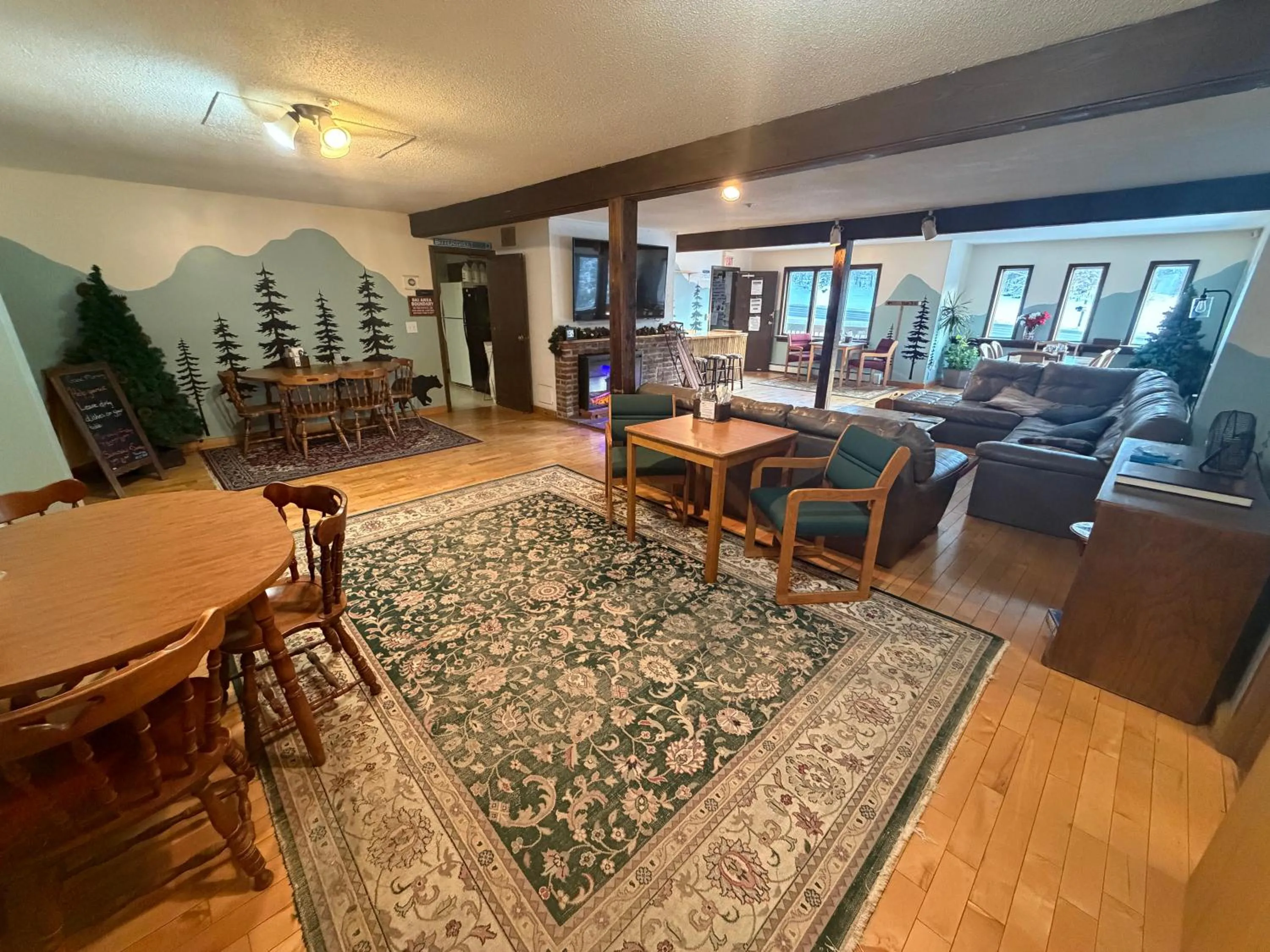 Living room in Mountain Sports Inn