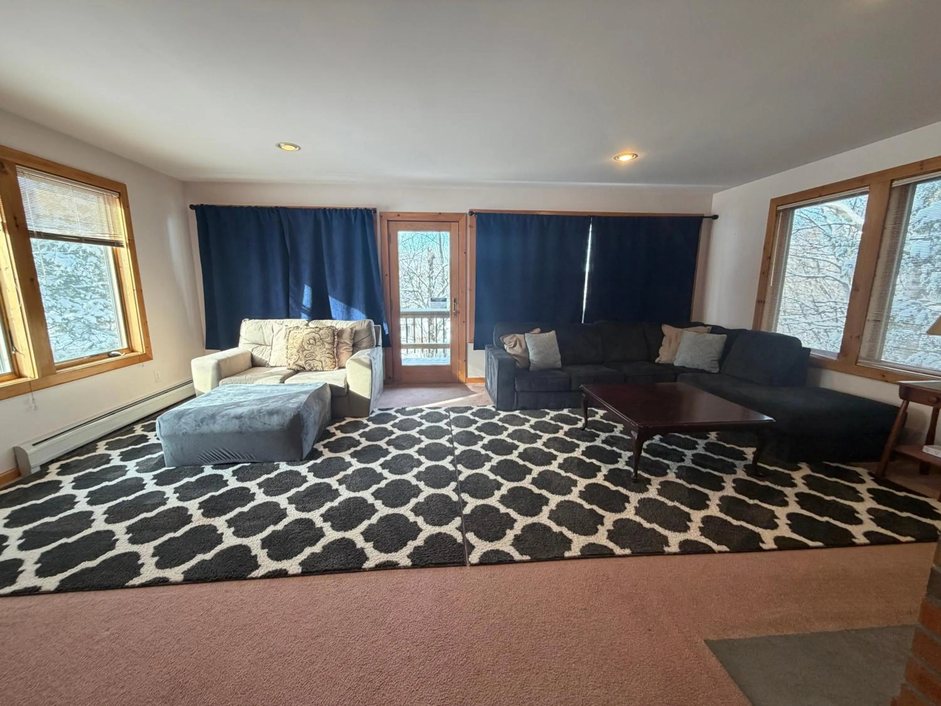 Living room in Mountain Sports Inn