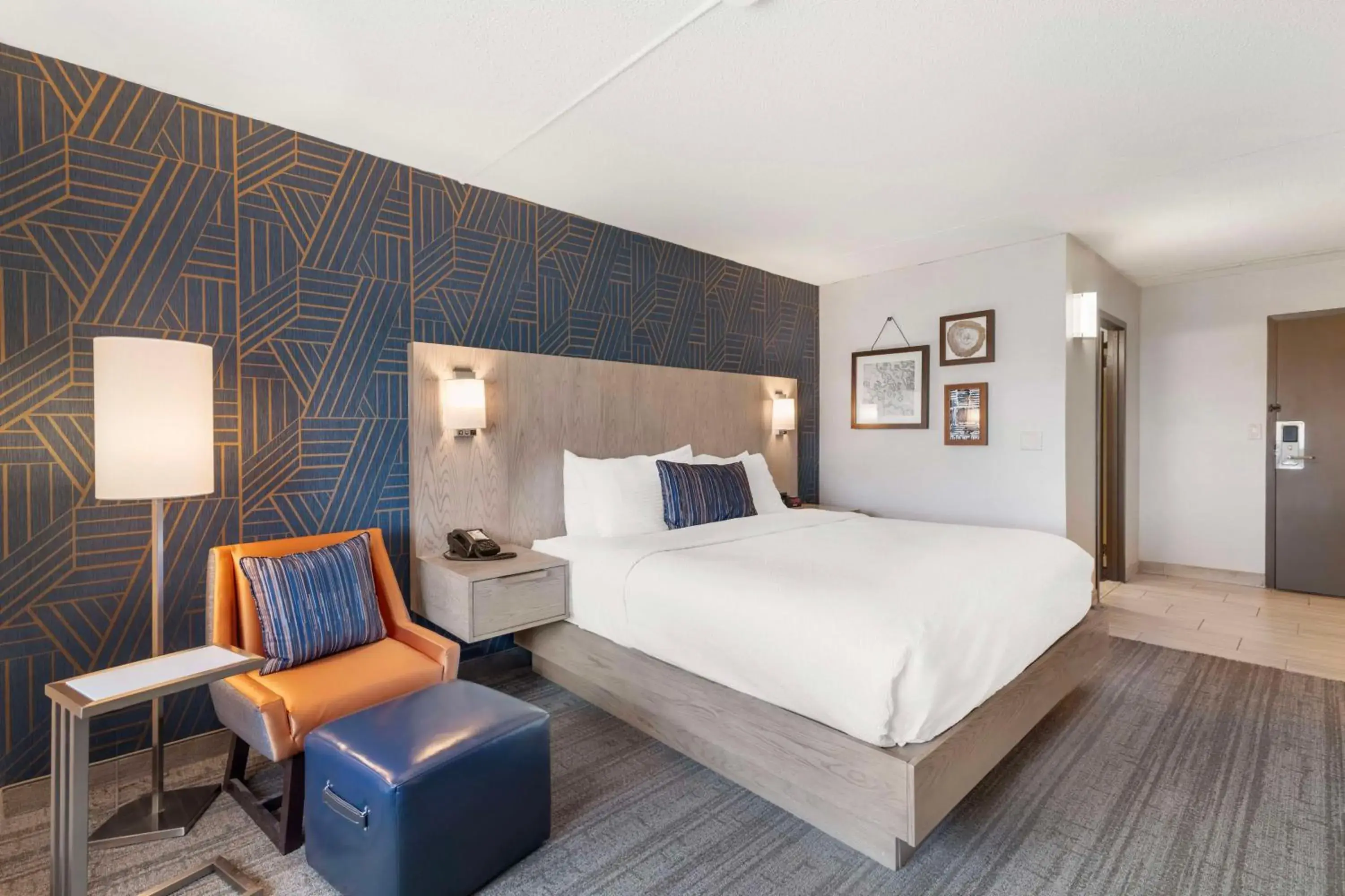 Bedroom, Bed in Best Western Plus Landmark Inn Bedroom, Bed in Best Western Plus Landmark Inn