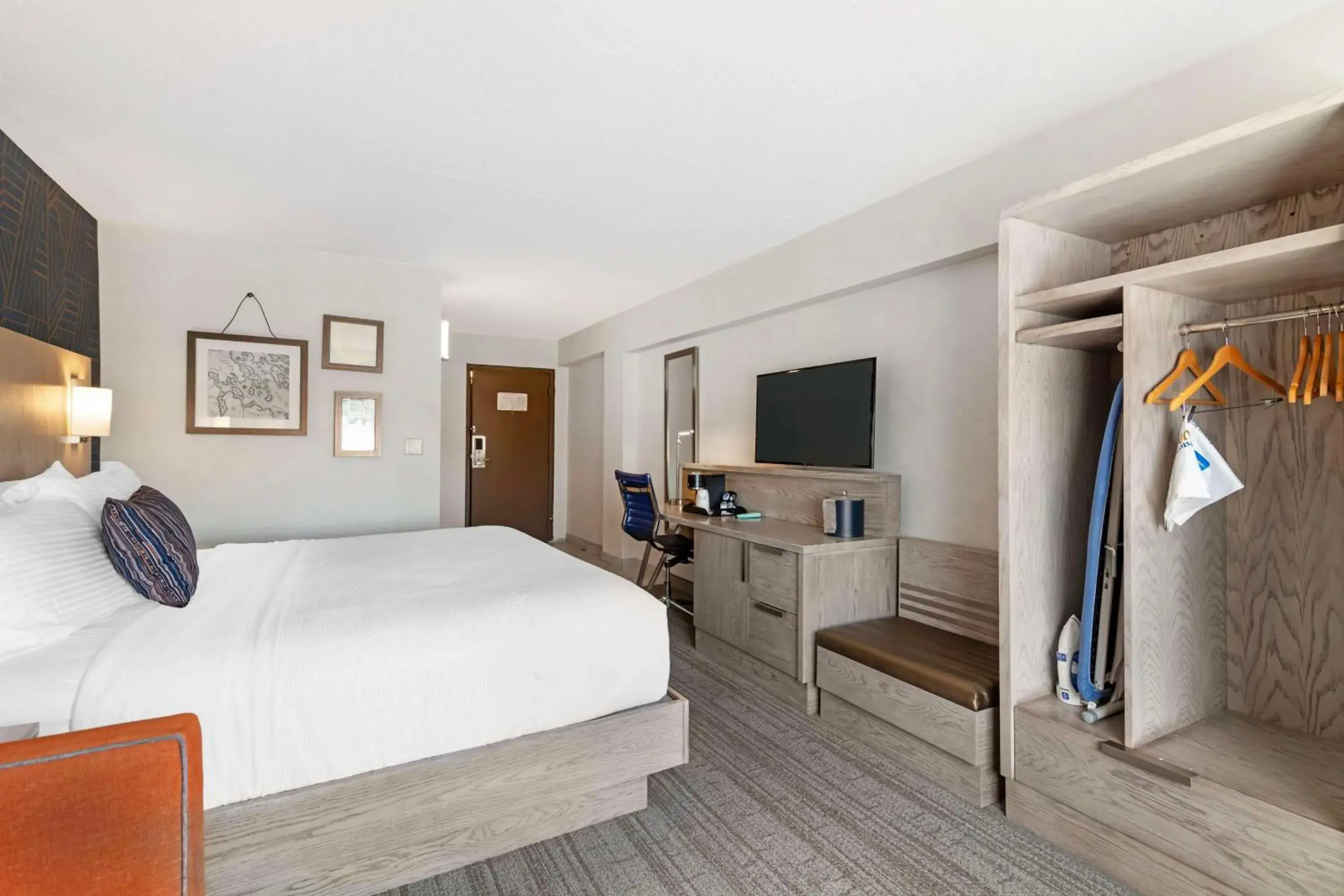 King Room in Best Western Plus Landmark Inn King Room in Best Western Plus Landmark Inn