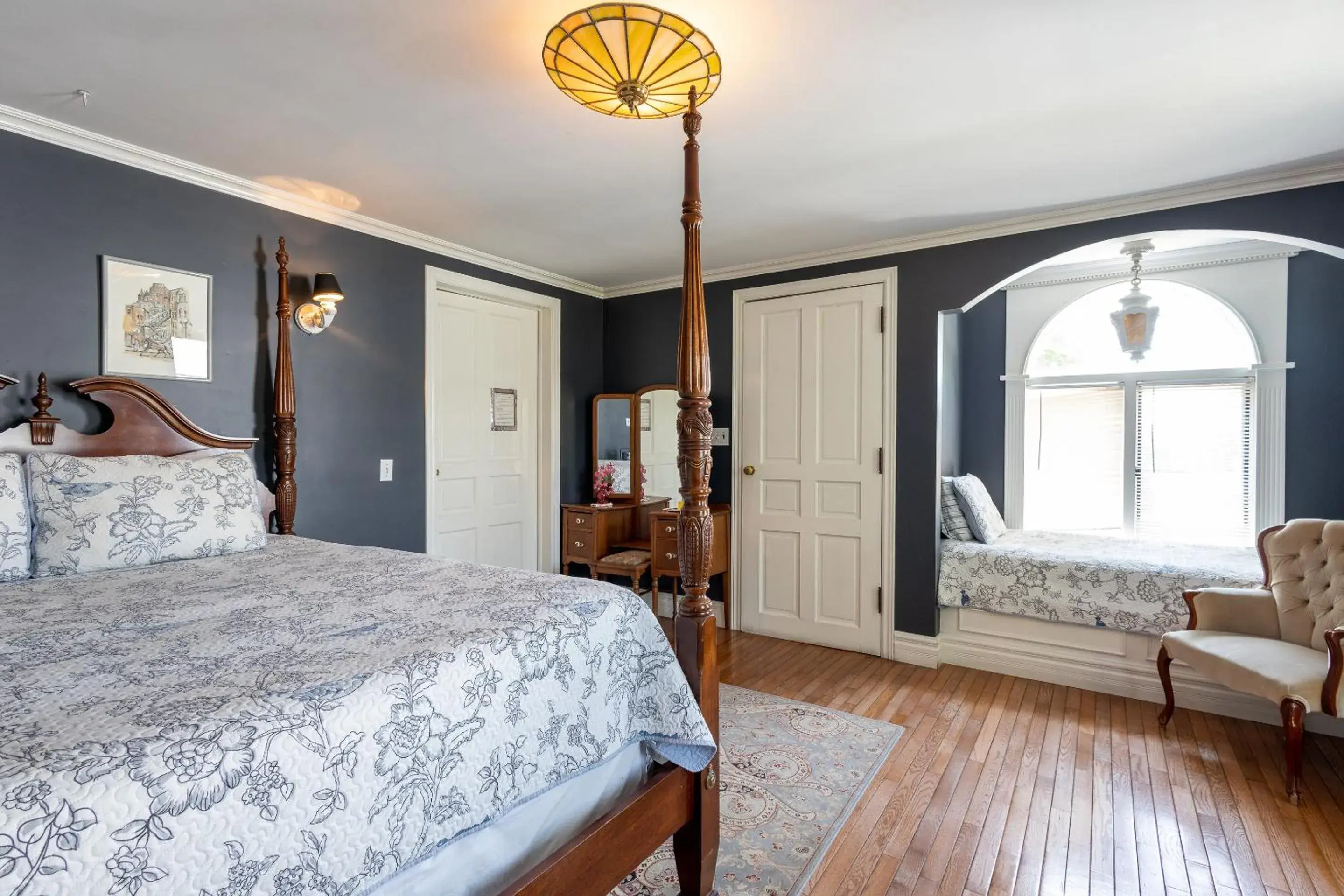 Deluxe Double or Twin Room in Chestnut Inn Deluxe Double or Twin Room in Chestnut Inn