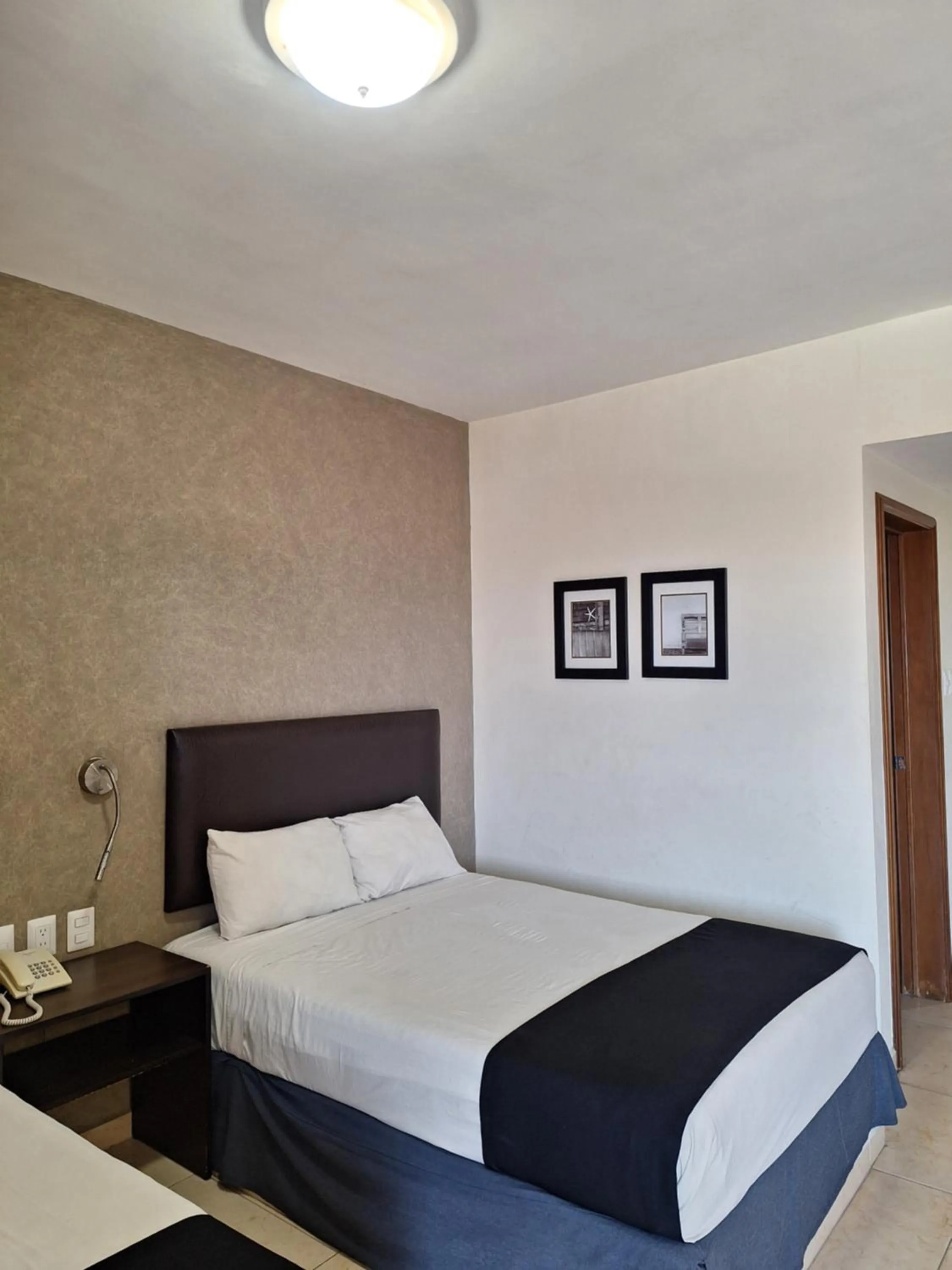 Bed in Hotel Ruiz Milán