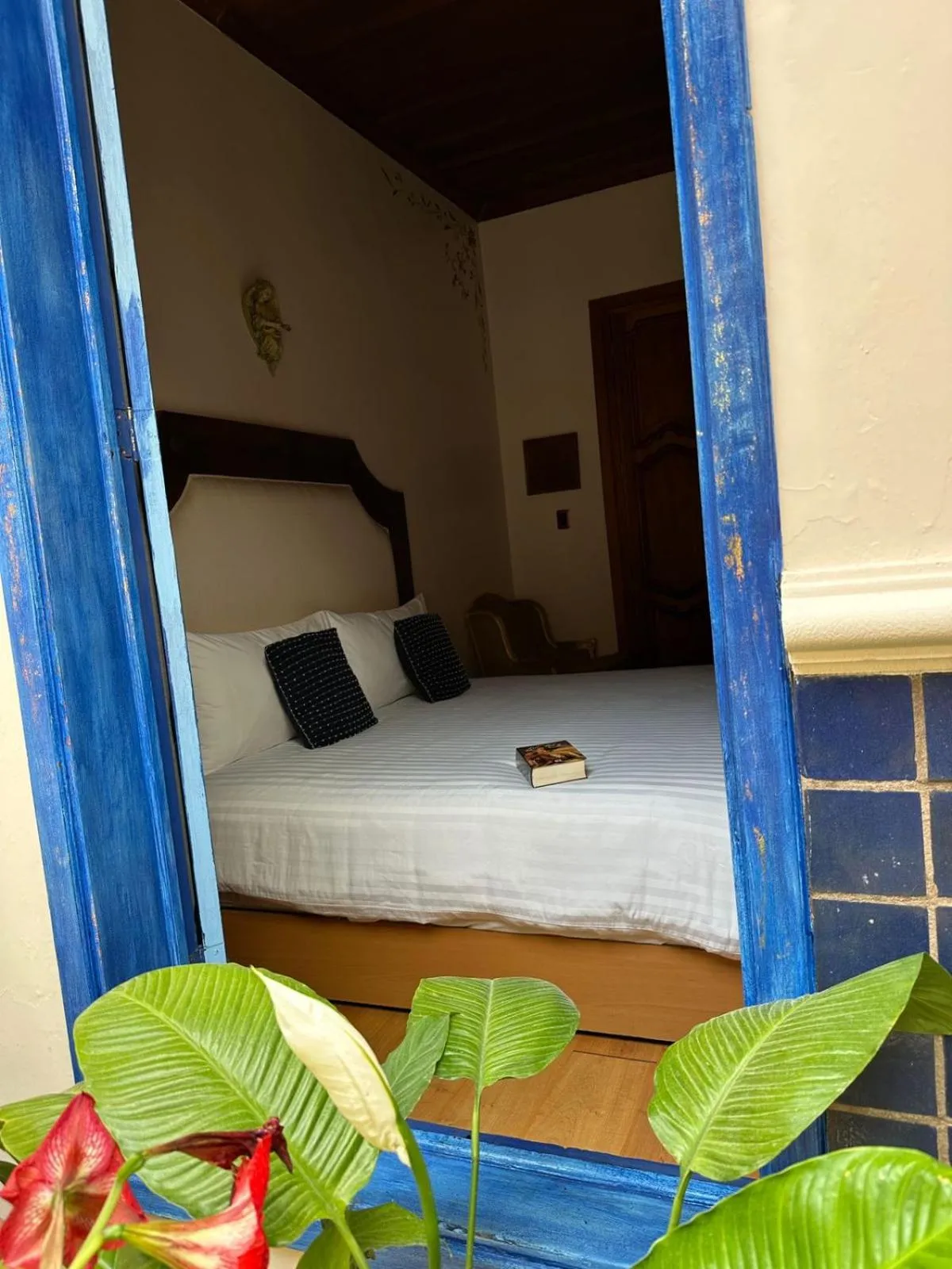 Photo of the whole room, Bed in Casa de los Arcángeles