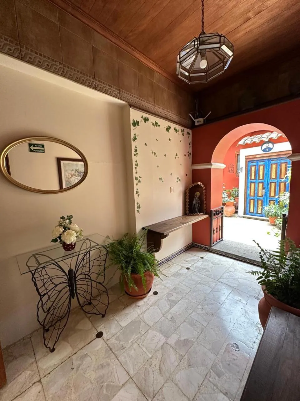 Decorative detail in Casa de los Arcángeles