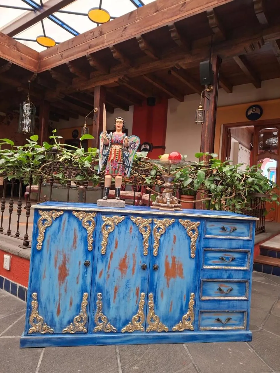 Decorative detail in Casa de los Arcángeles