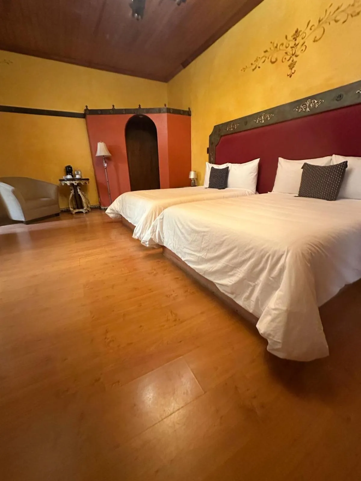 Photo of the whole room, Bed in Casa de los Arcángeles