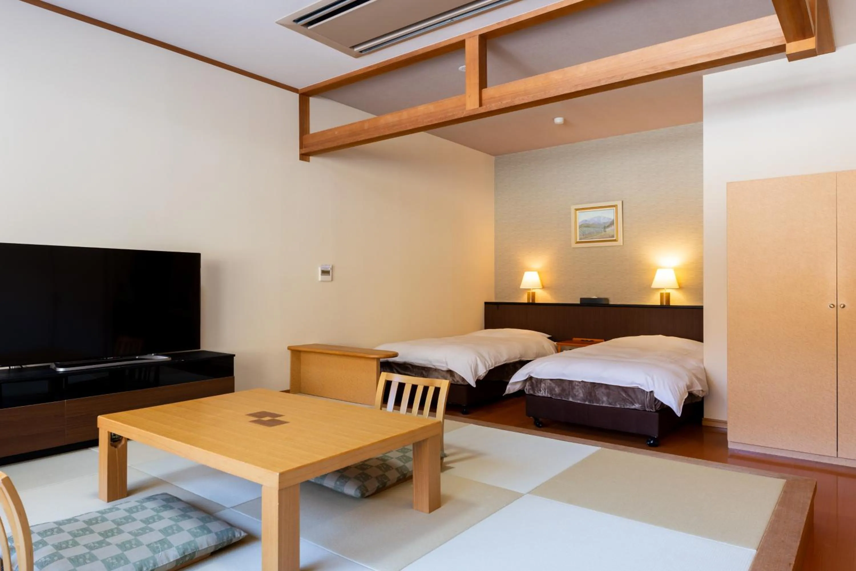 Bedroom, Bed in Nozawa Grand Hotel