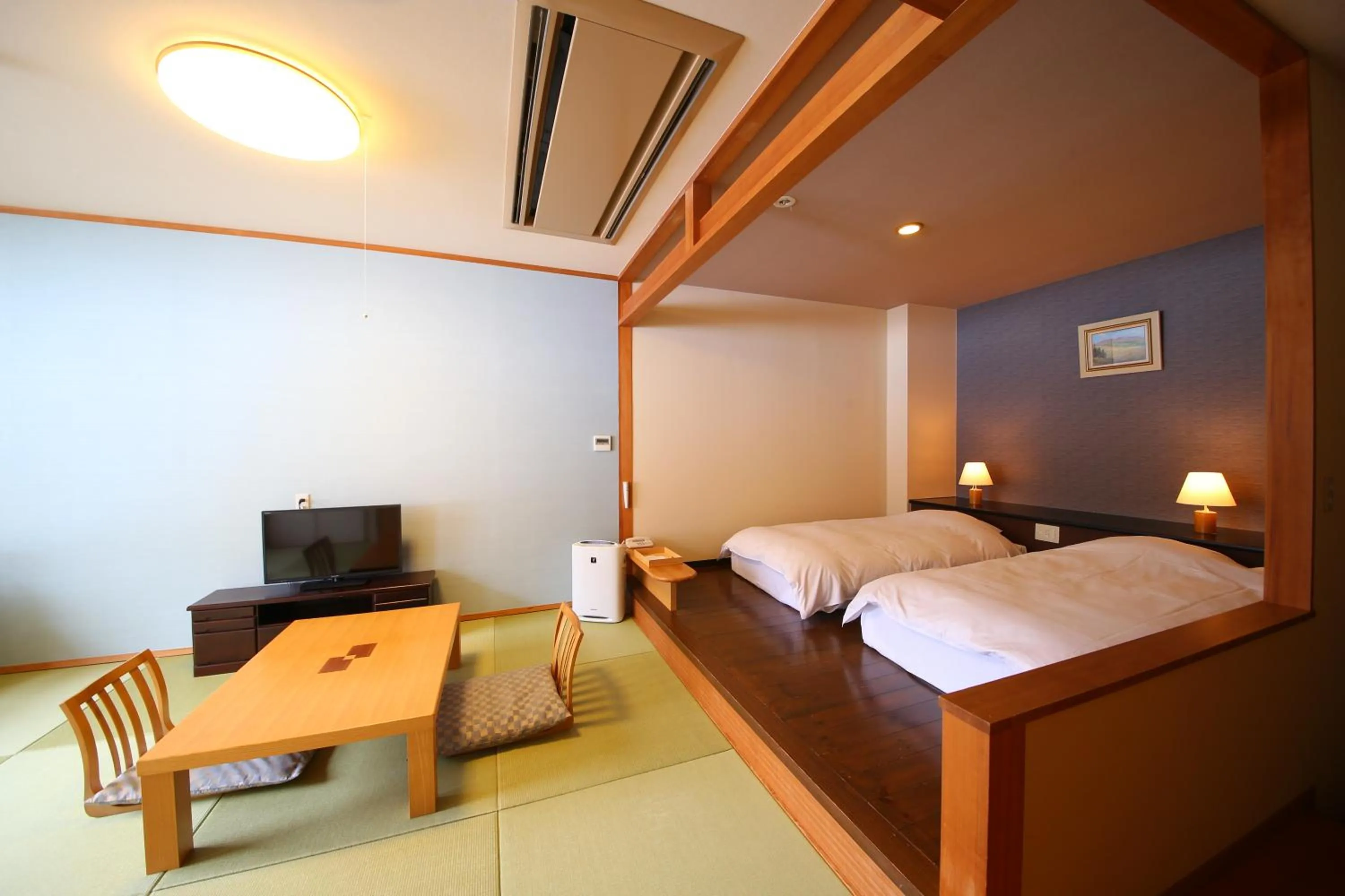 Bedroom, Bed in Nozawa Grand Hotel