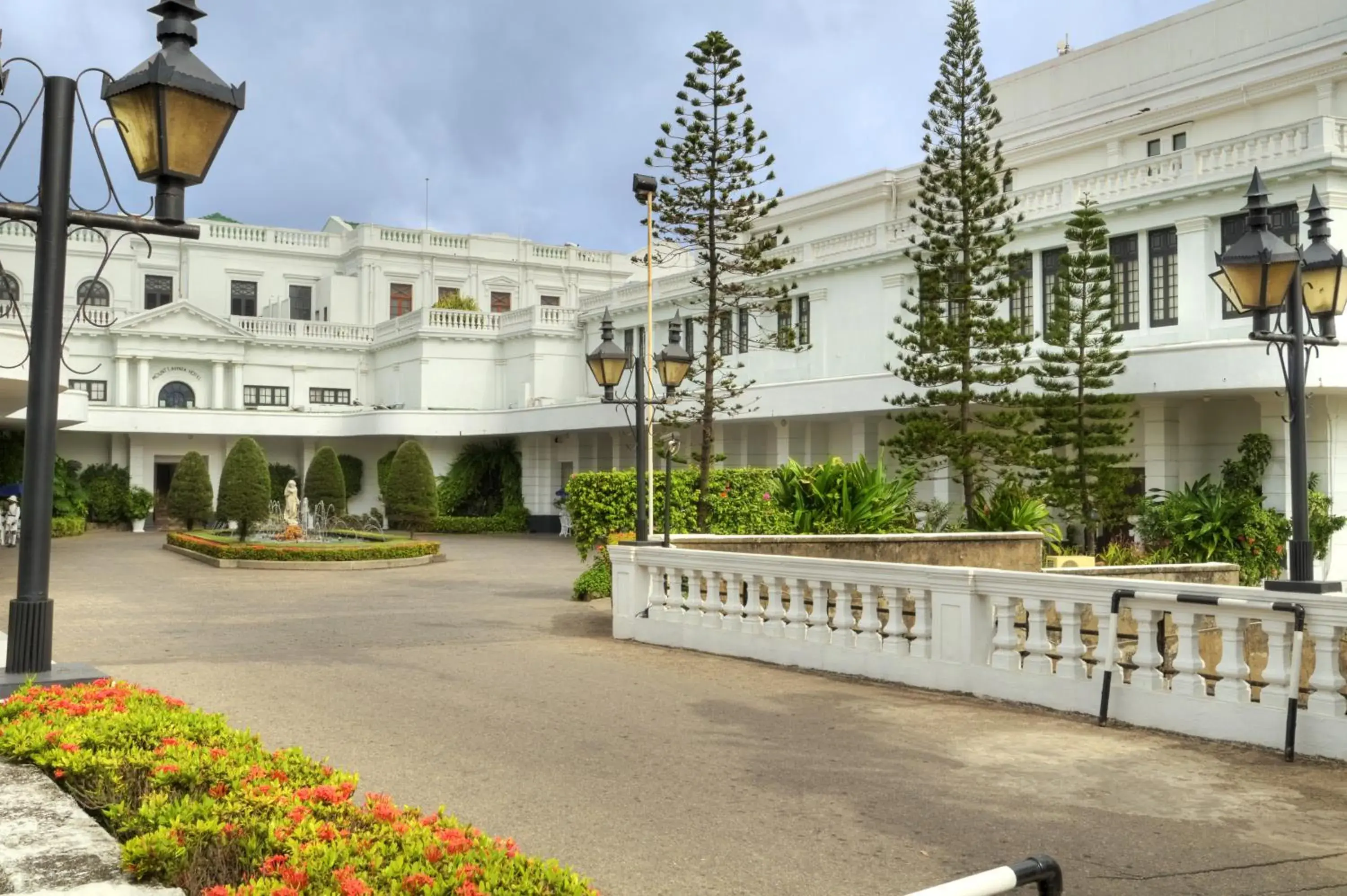 Property building in Mount Lavinia Hotel Property building in Mount Lavinia Hotel