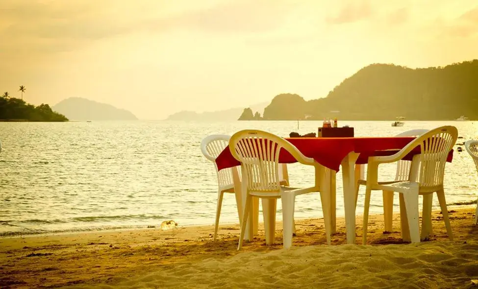 Restaurant/places to eat in Makathanee Resort Restaurant/places to eat in Makathanee Resort