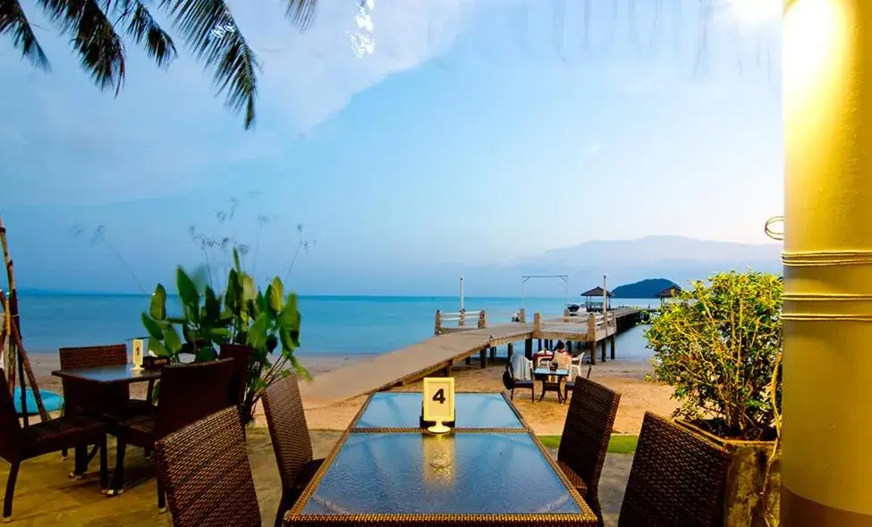 Restaurant/places to eat in Makathanee Resort Restaurant/places to eat in Makathanee Resort