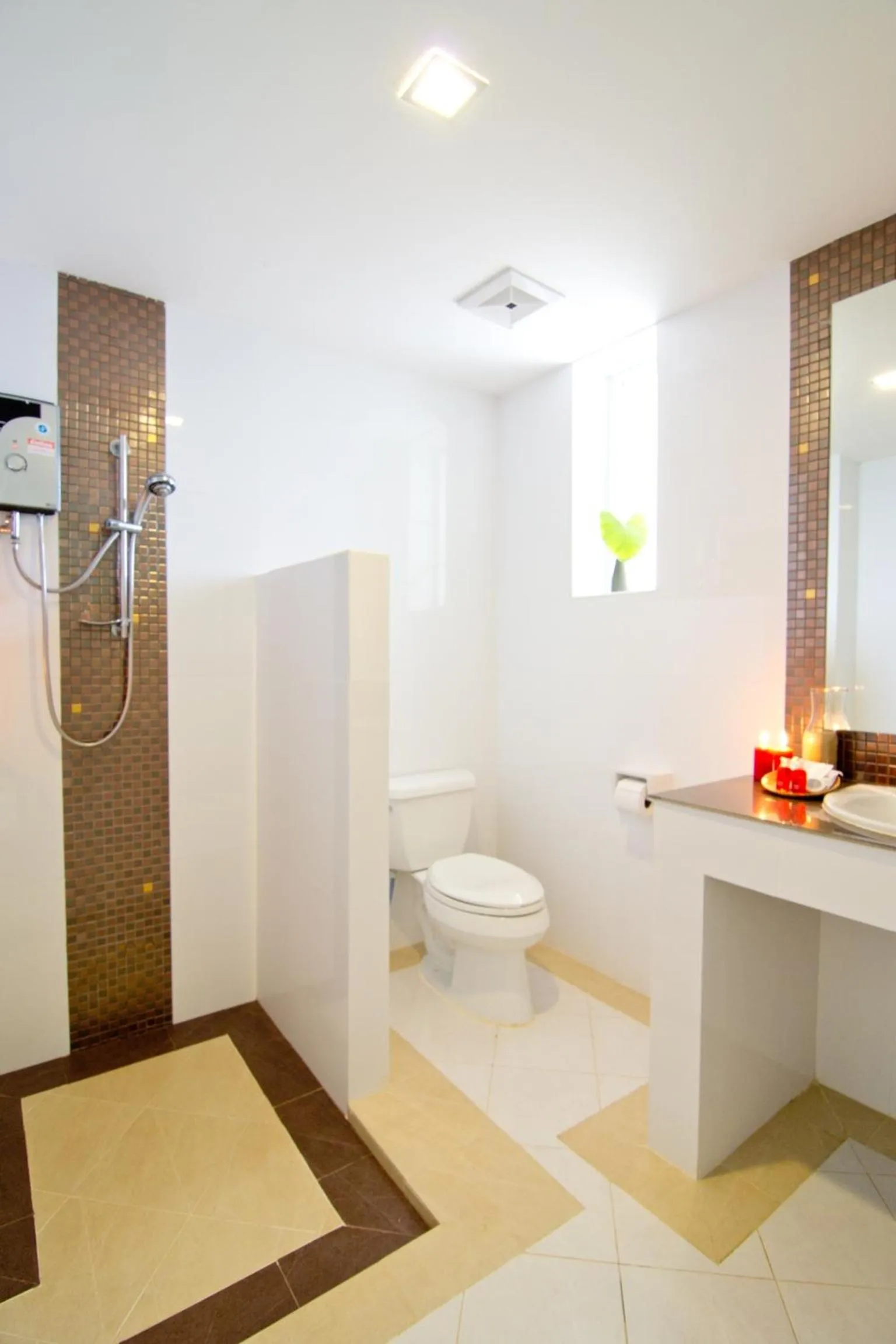 Shower in Makathanee Resort