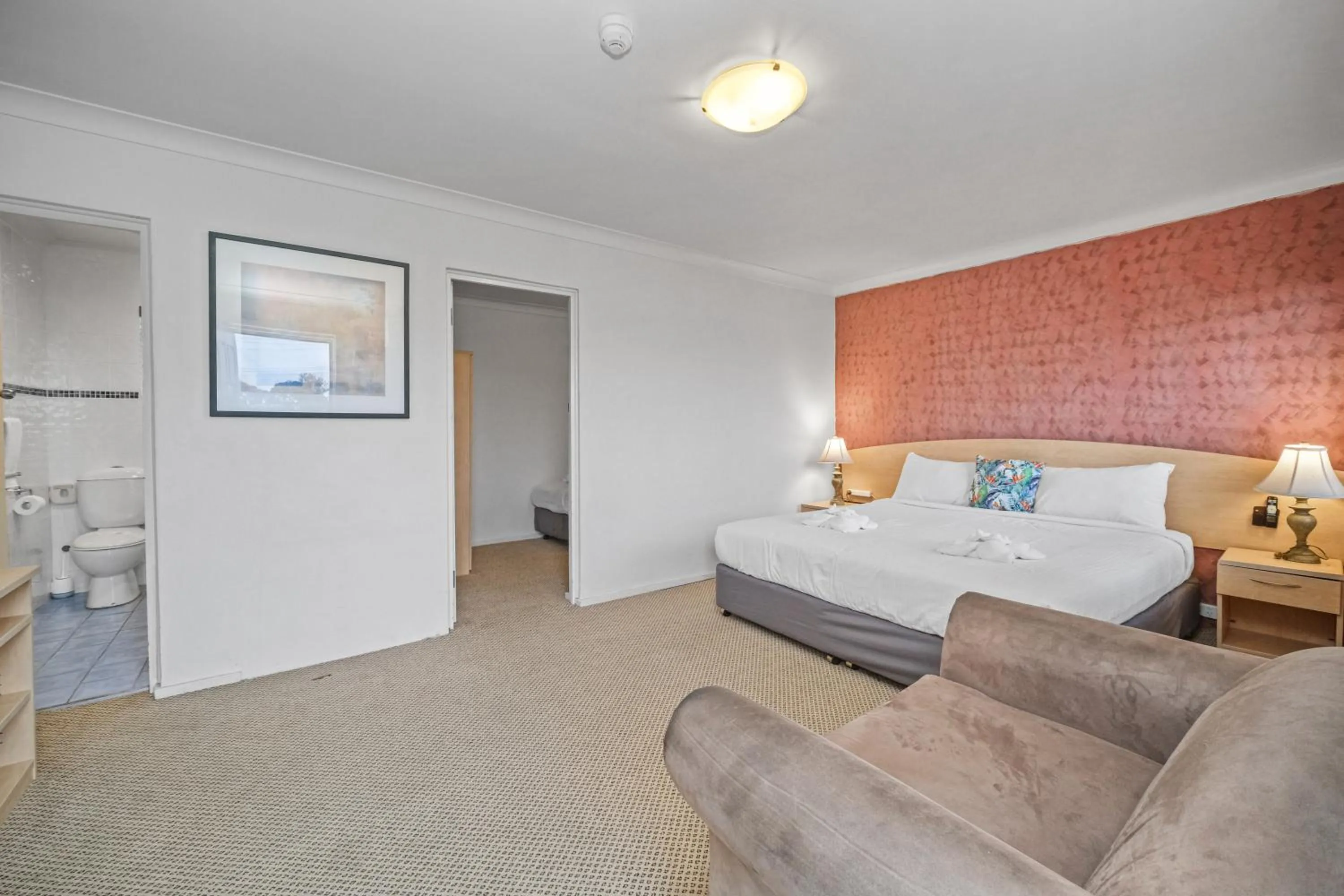 Bed in Country Plaza Motel Taree