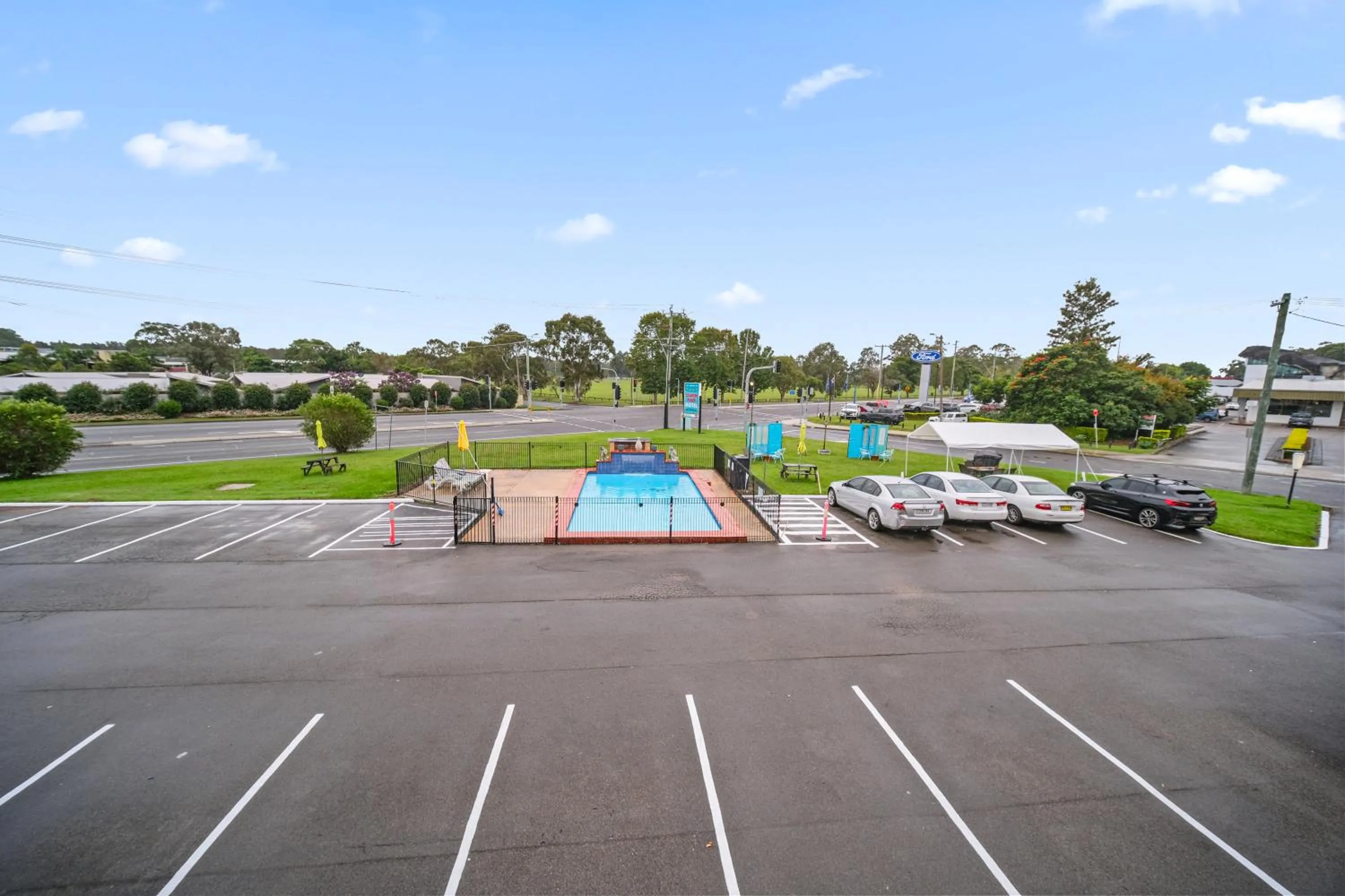 Pool view in Country Plaza Motel Taree