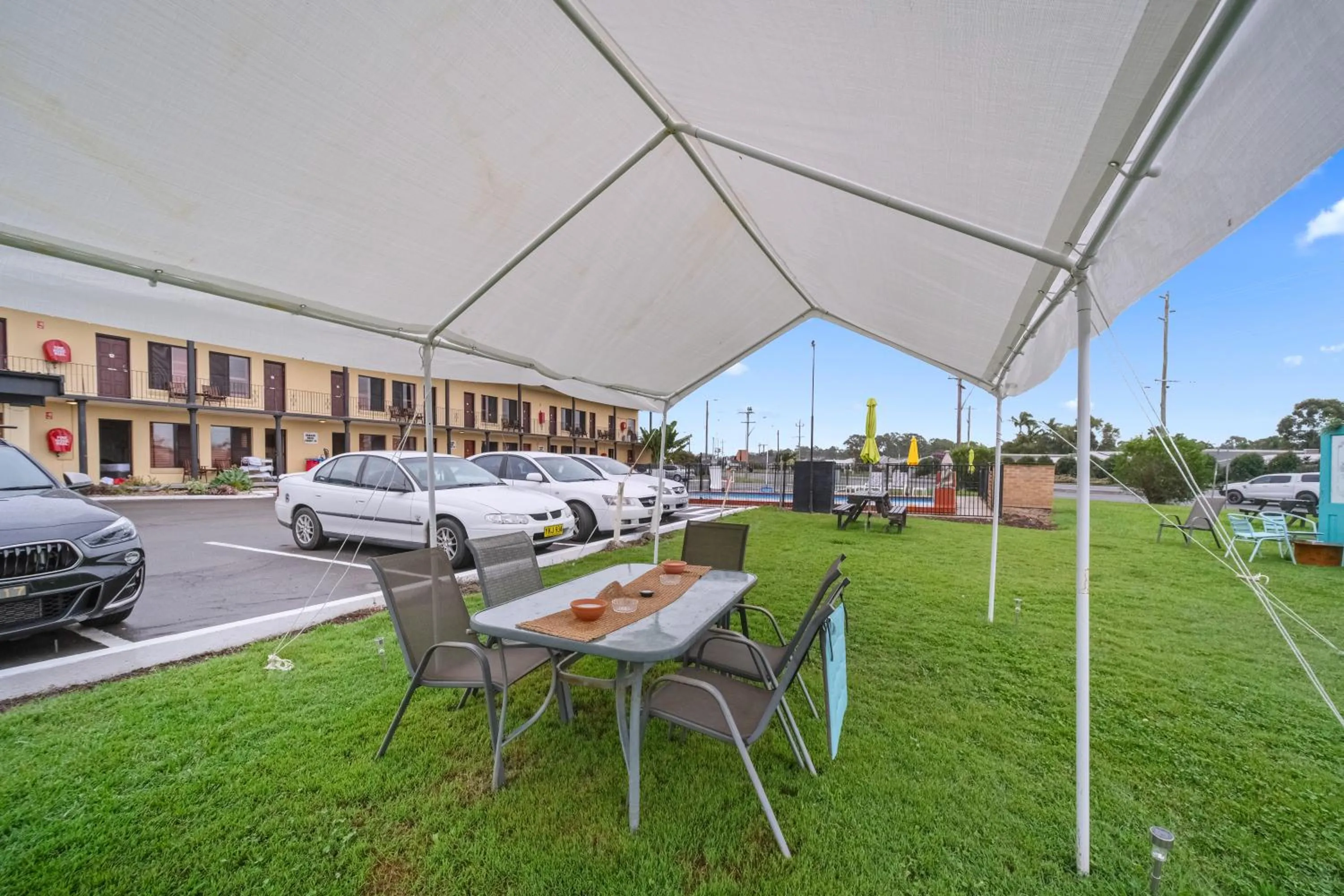 Property building in Country Plaza Motel Taree
