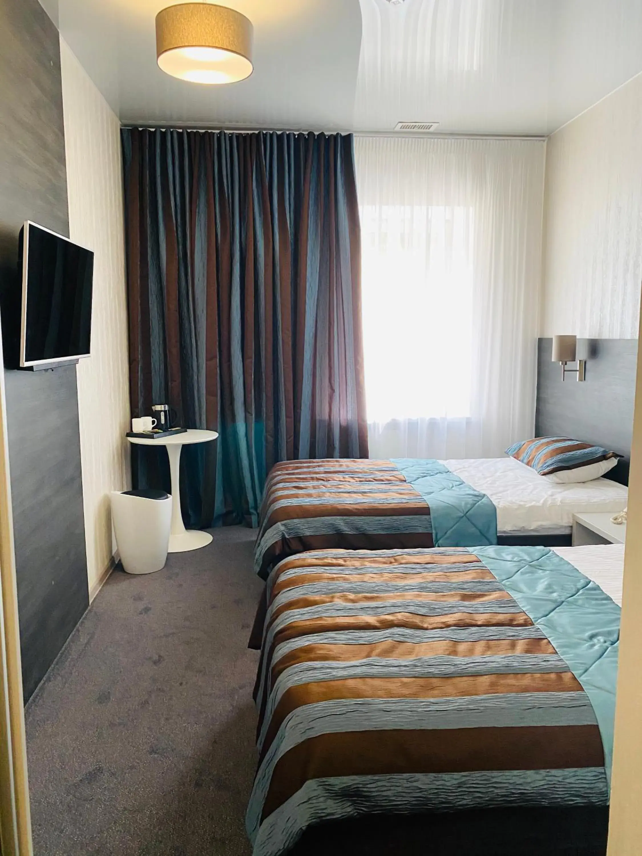 Deluxe Twin Room - single occupancy in Status Hotel Deluxe Twin Room - single occupancy in Status Hotel