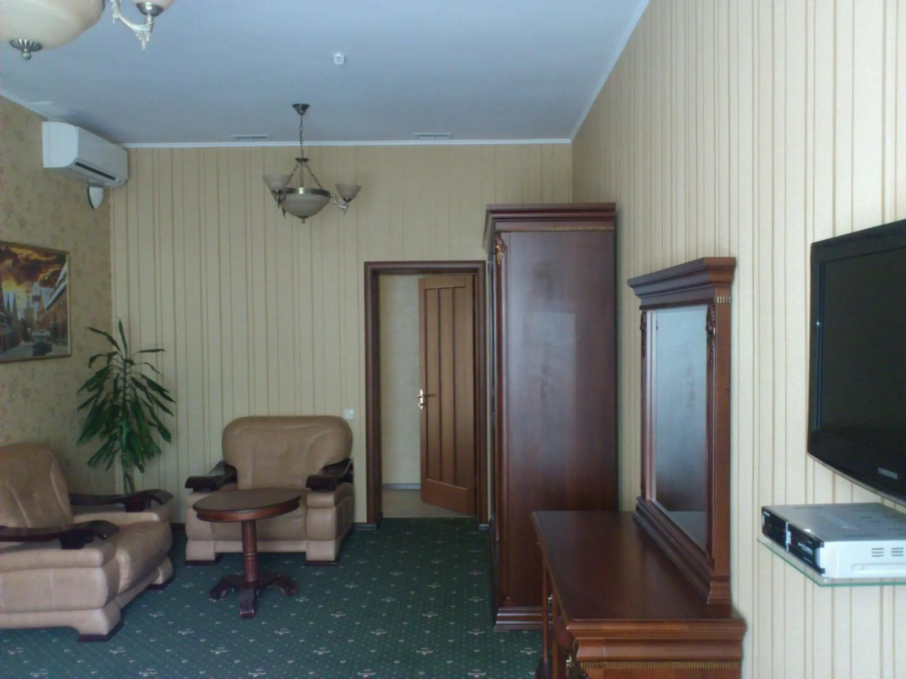 Superior Double Room in Status Hotel Superior Double Room in Status Hotel