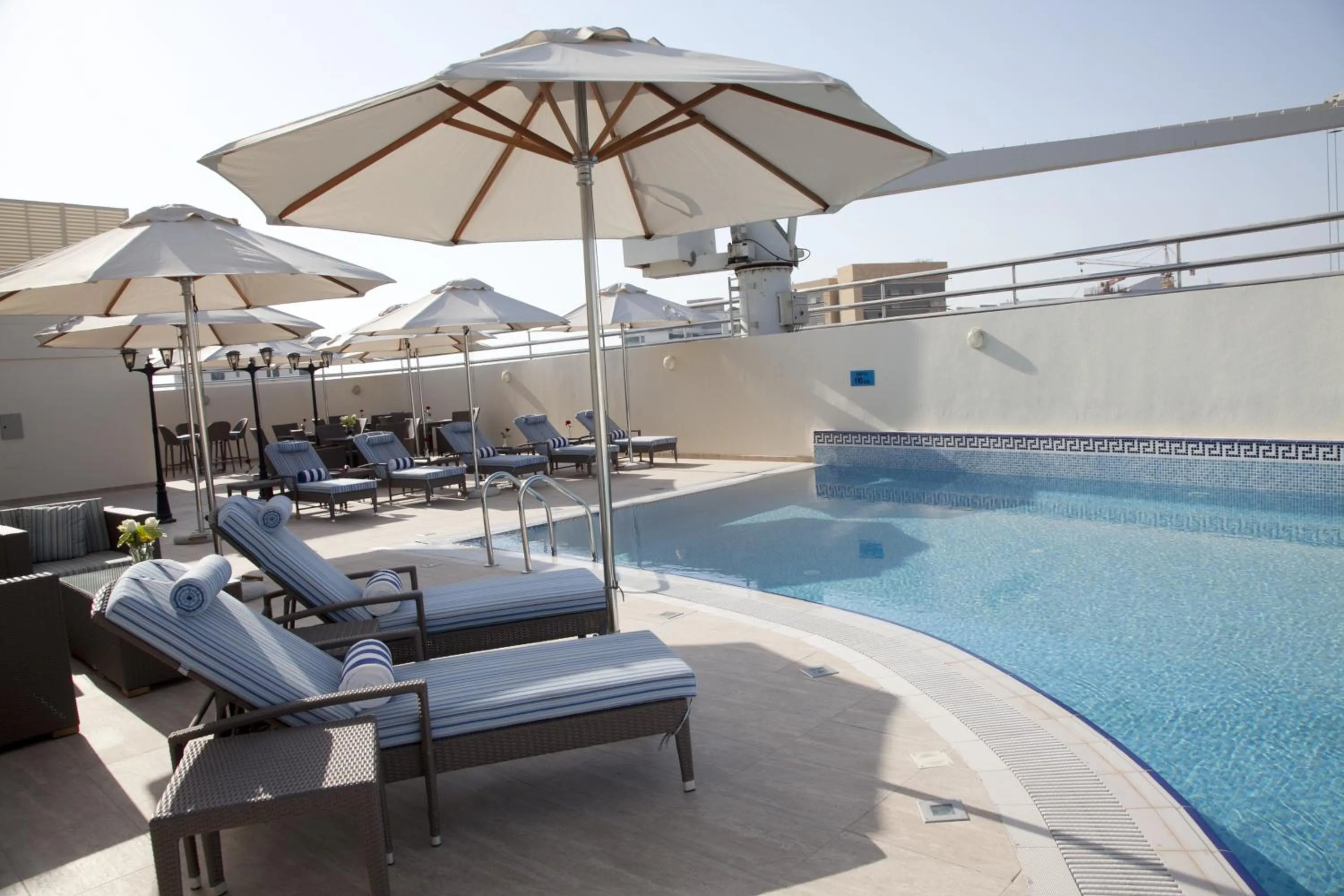 Swimming pool in Grand Excelsior Hotel Al Barsha