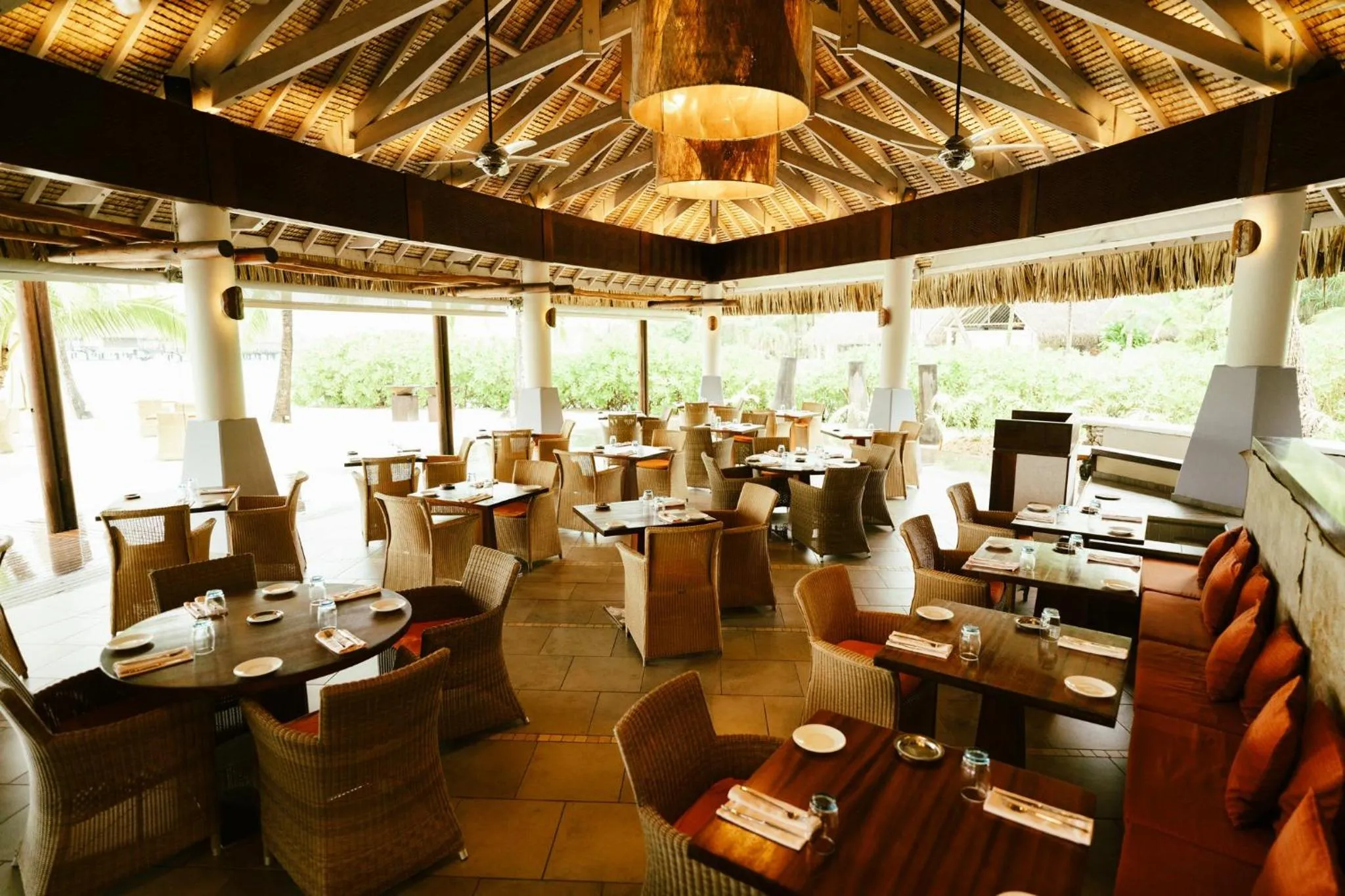 Restaurant/places to eat in InterContinental Bora Bora & Thalasso Spa by IHG
