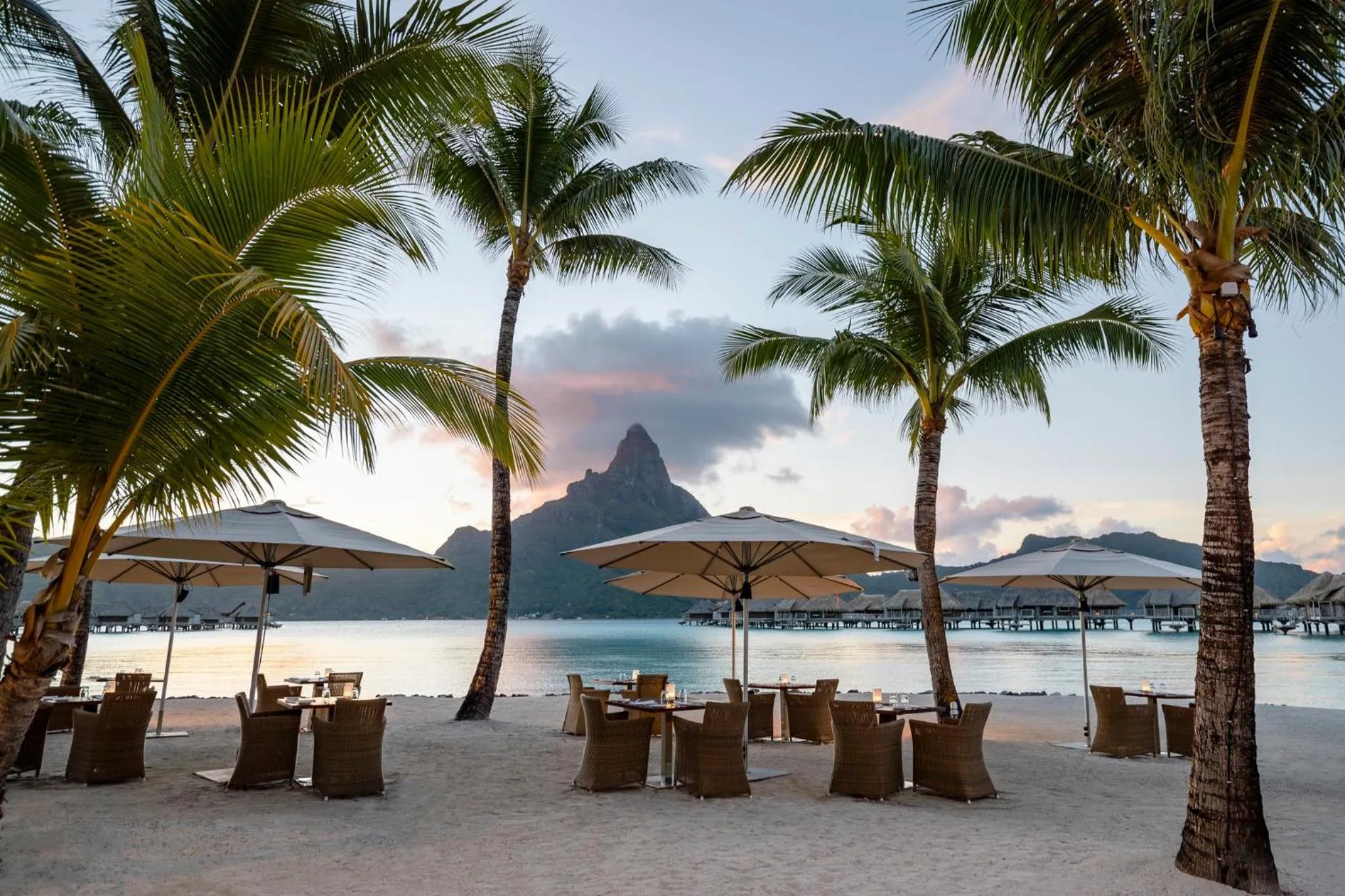 Restaurant/places to eat in InterContinental Bora Bora & Thalasso Spa by IHG