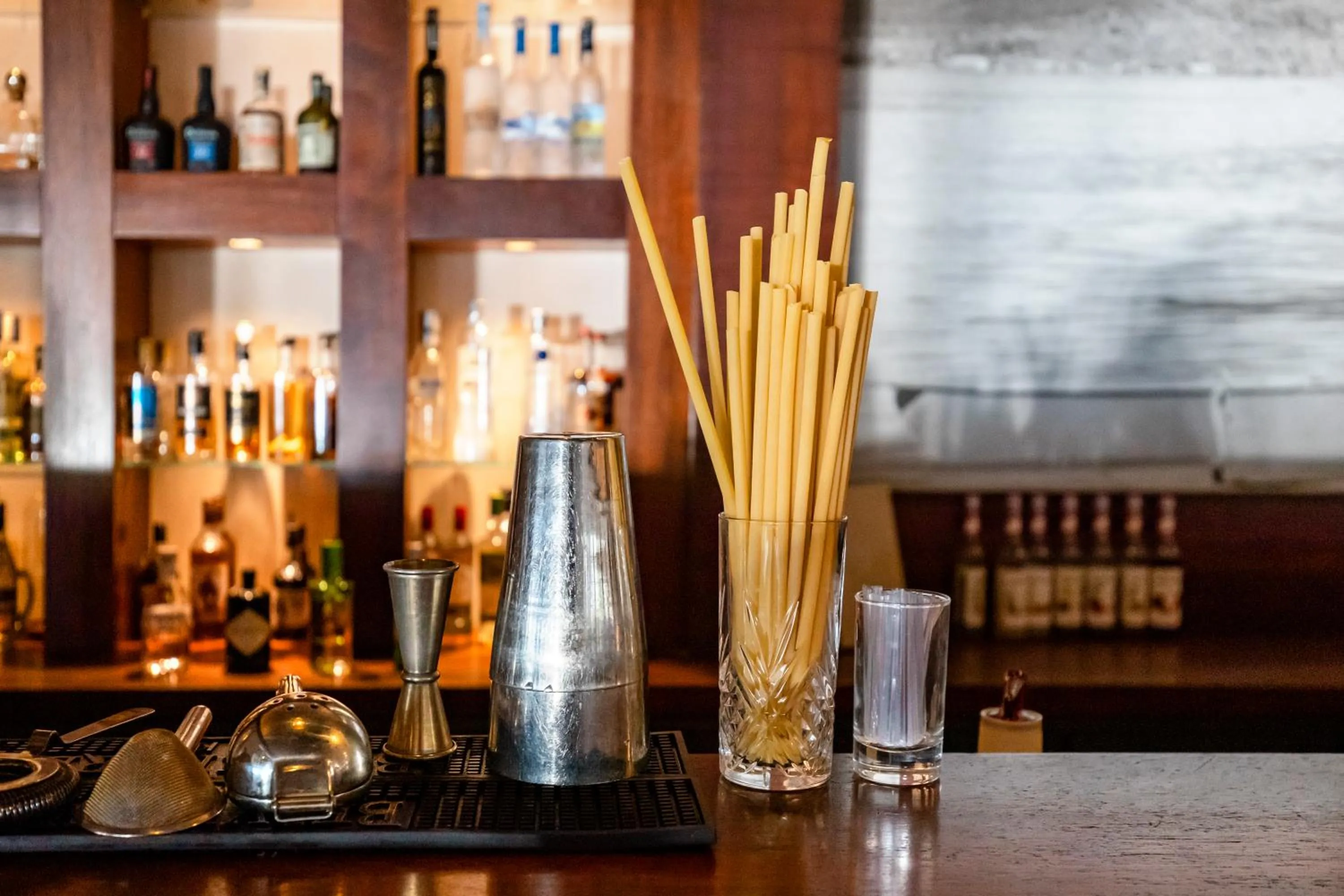 Lounge or bar in InterContinental Bora Bora & Thalasso Spa by IHG