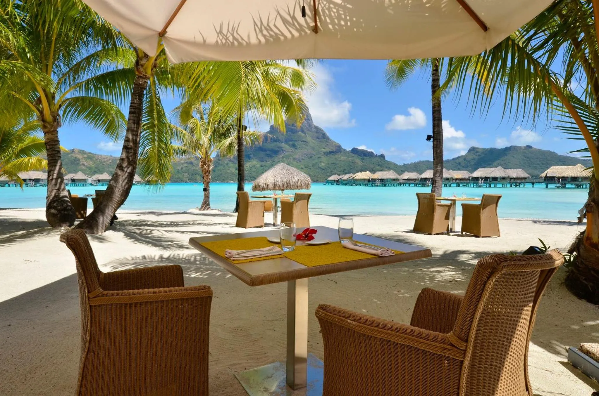 Restaurant/places to eat in InterContinental Bora Bora & Thalasso Spa by IHG