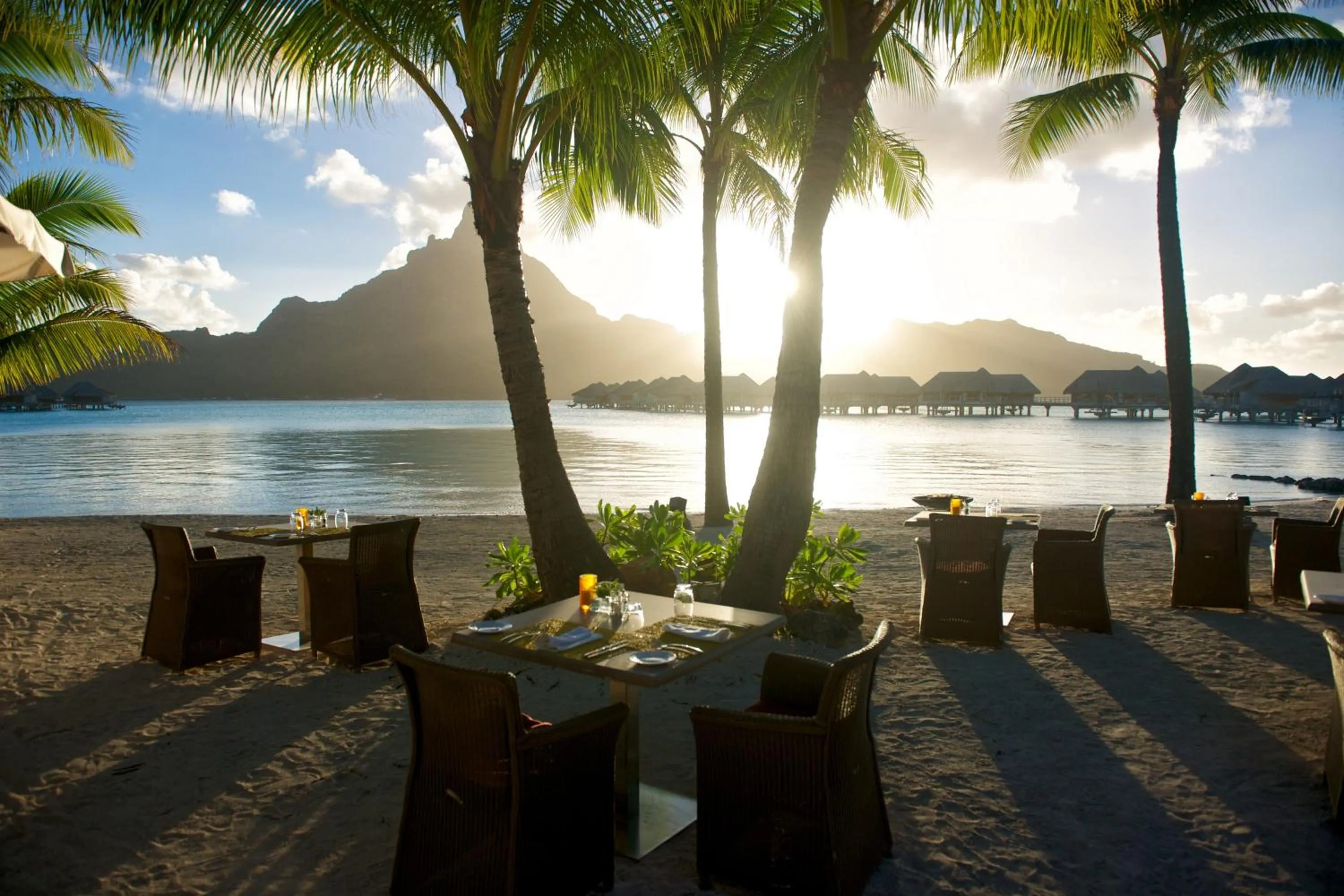 Restaurant/places to eat in InterContinental Bora Bora & Thalasso Spa by IHG