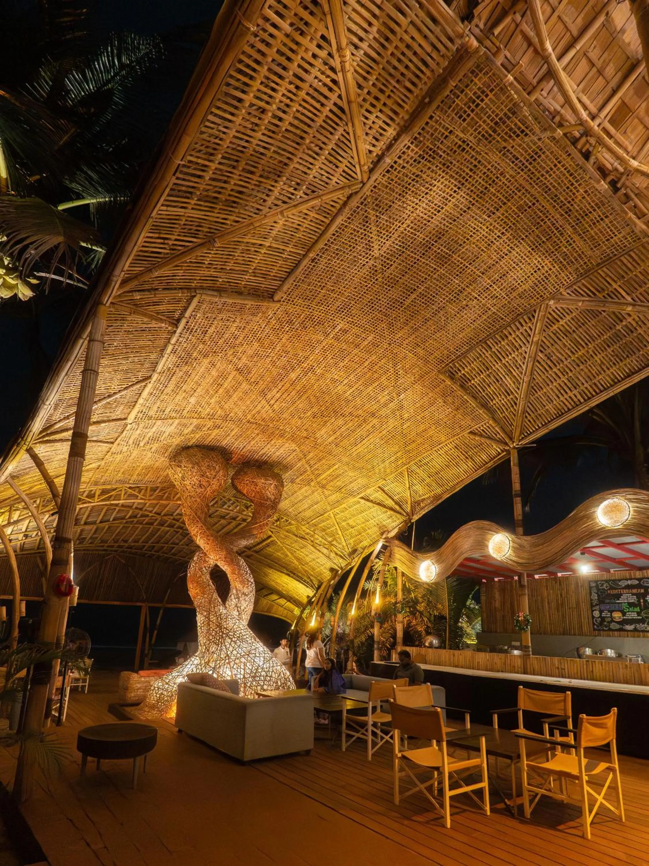 Restaurant/places to eat in Marbela Beach Resort