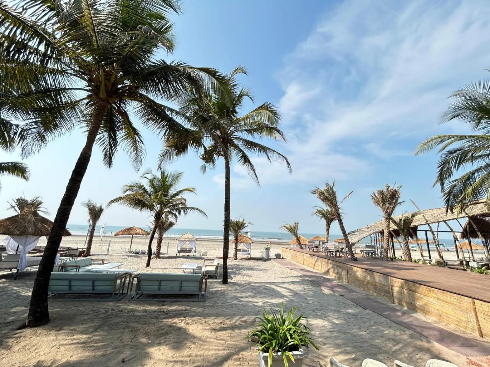 Beach in Marbela Beach Resort